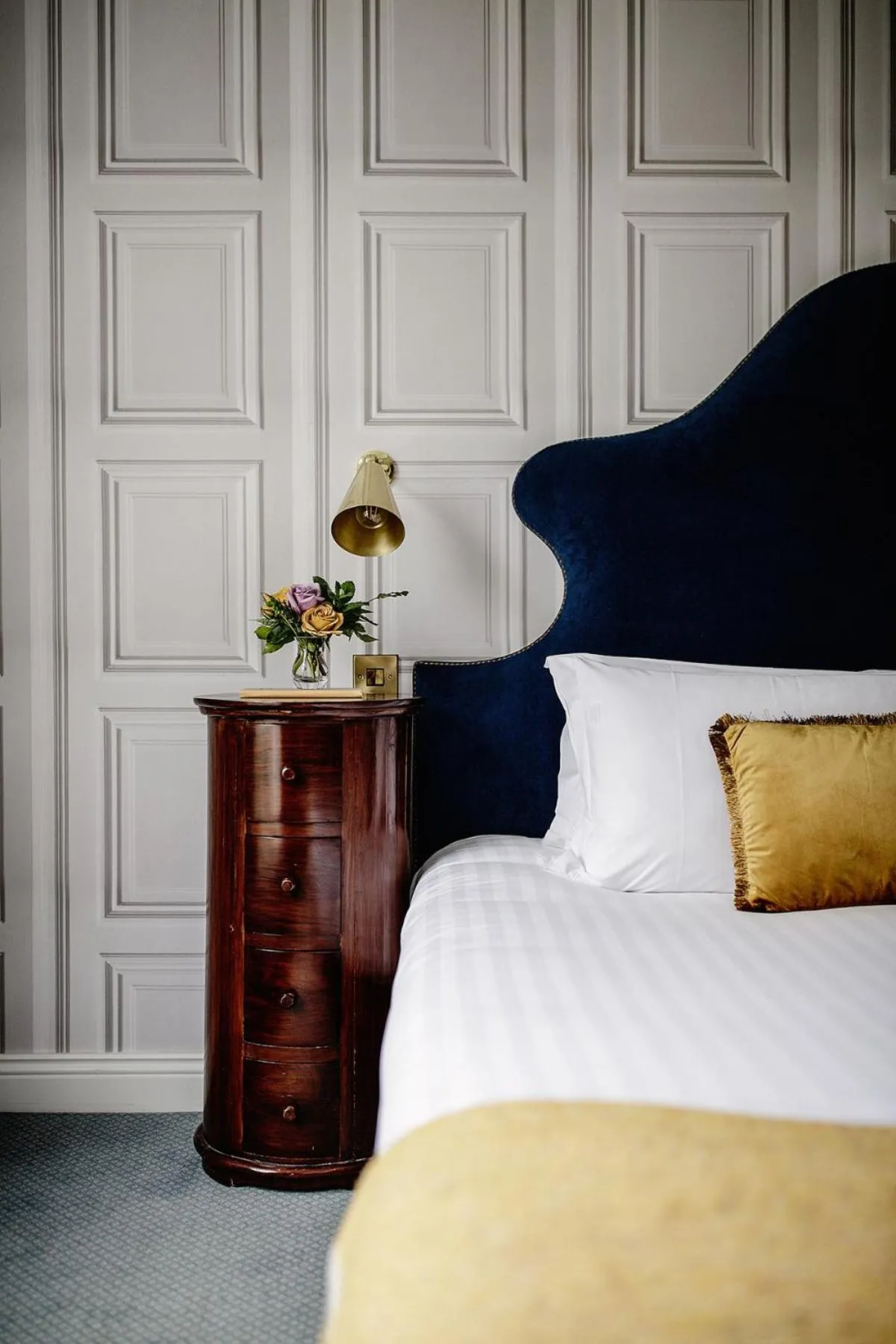 Double Room in Pembroke Townhouse