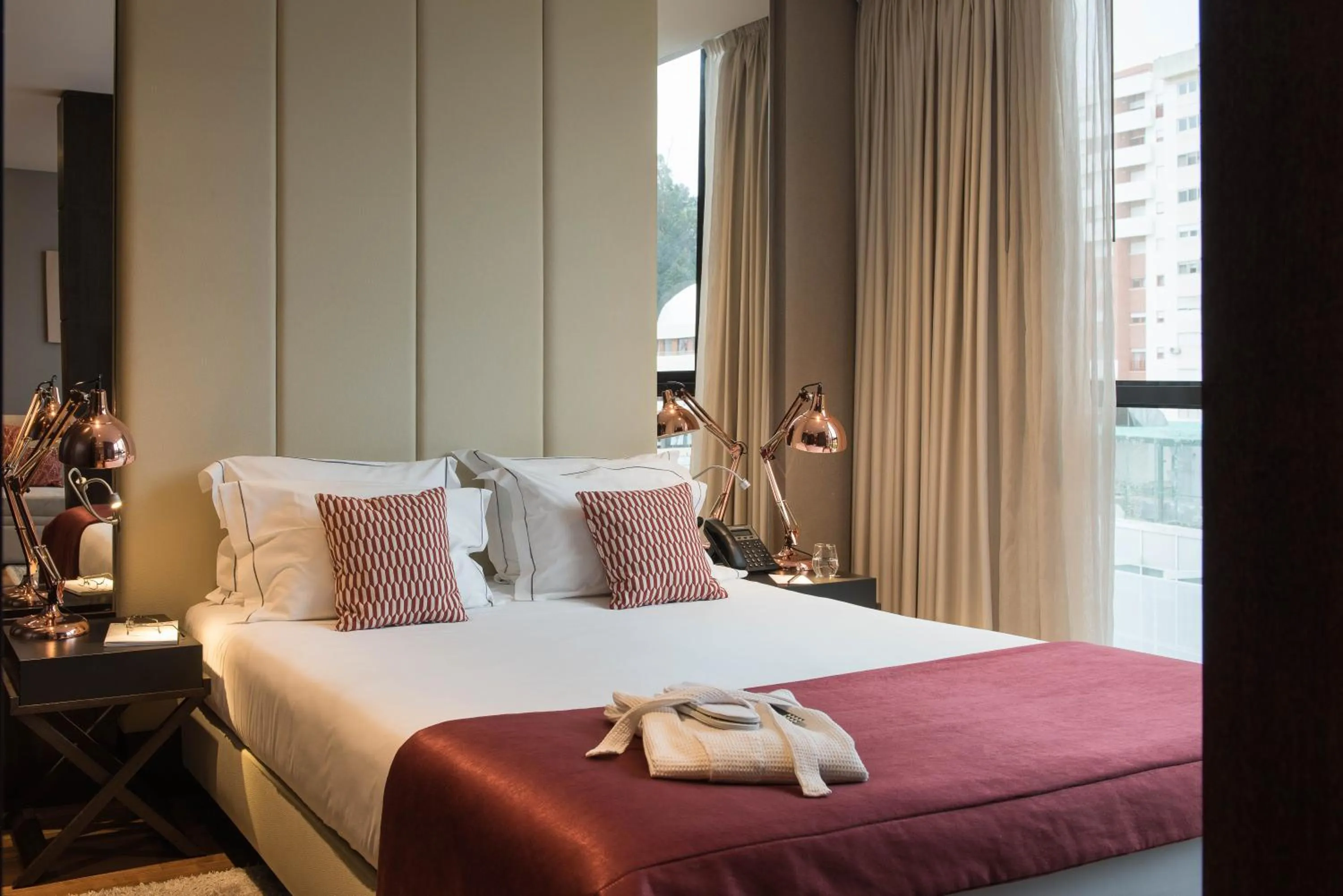 Two-Bedroom Apartment in Upon Lisbon Prime Residences