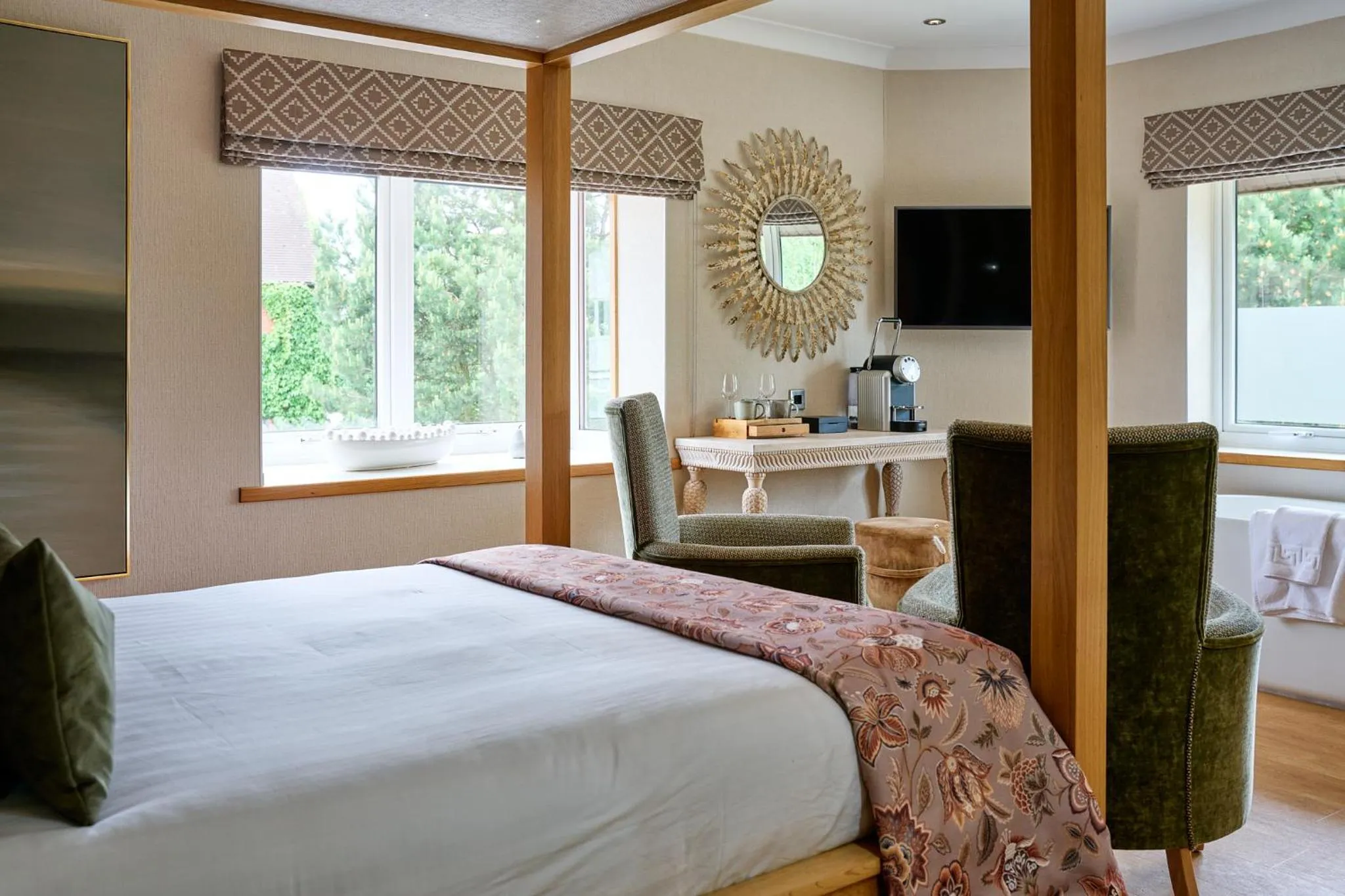 Double Room with Four Poster Bed in Fairlawns, Hotel And Spa