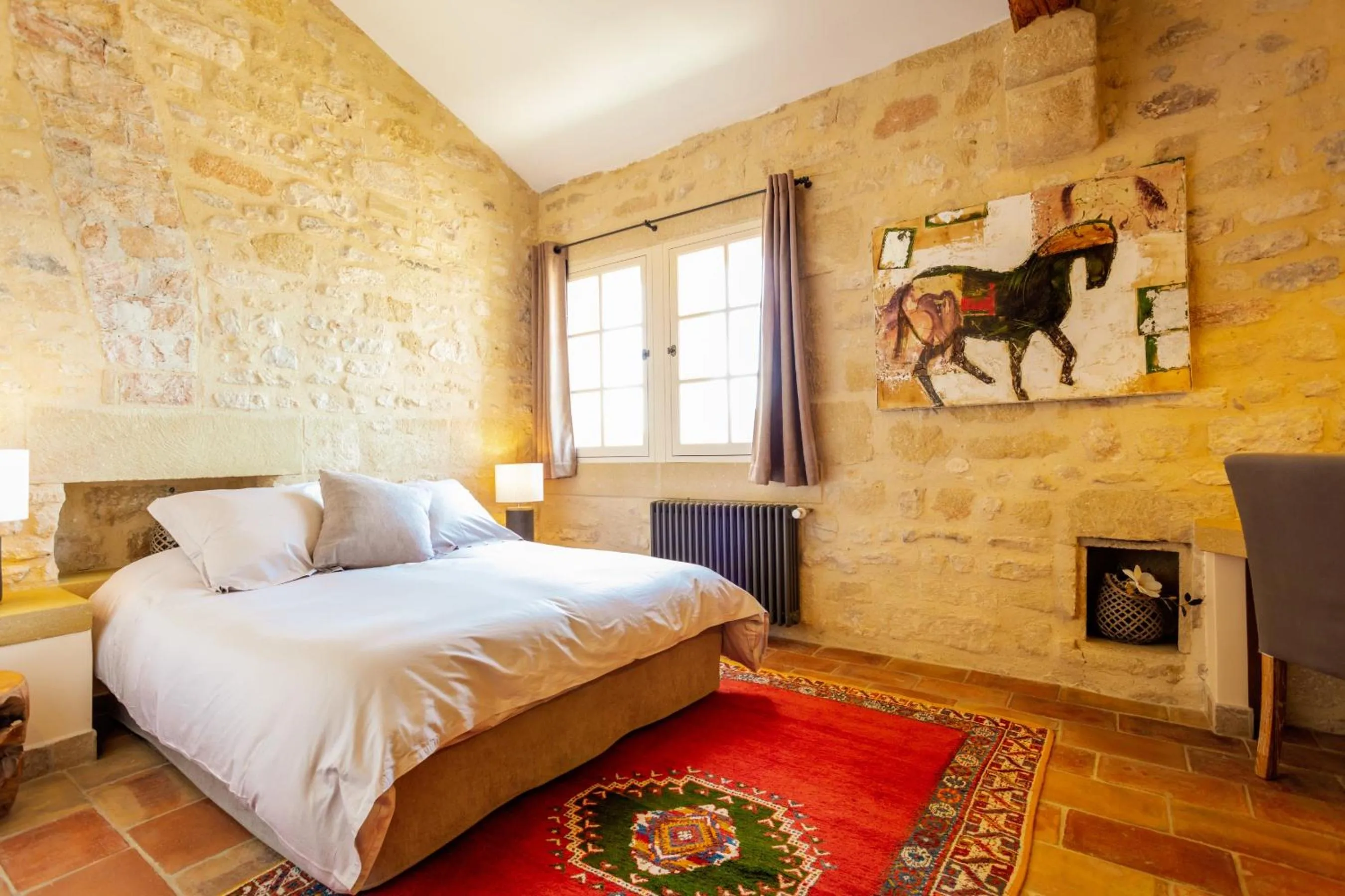 Double Room Signature in Château de Pondres