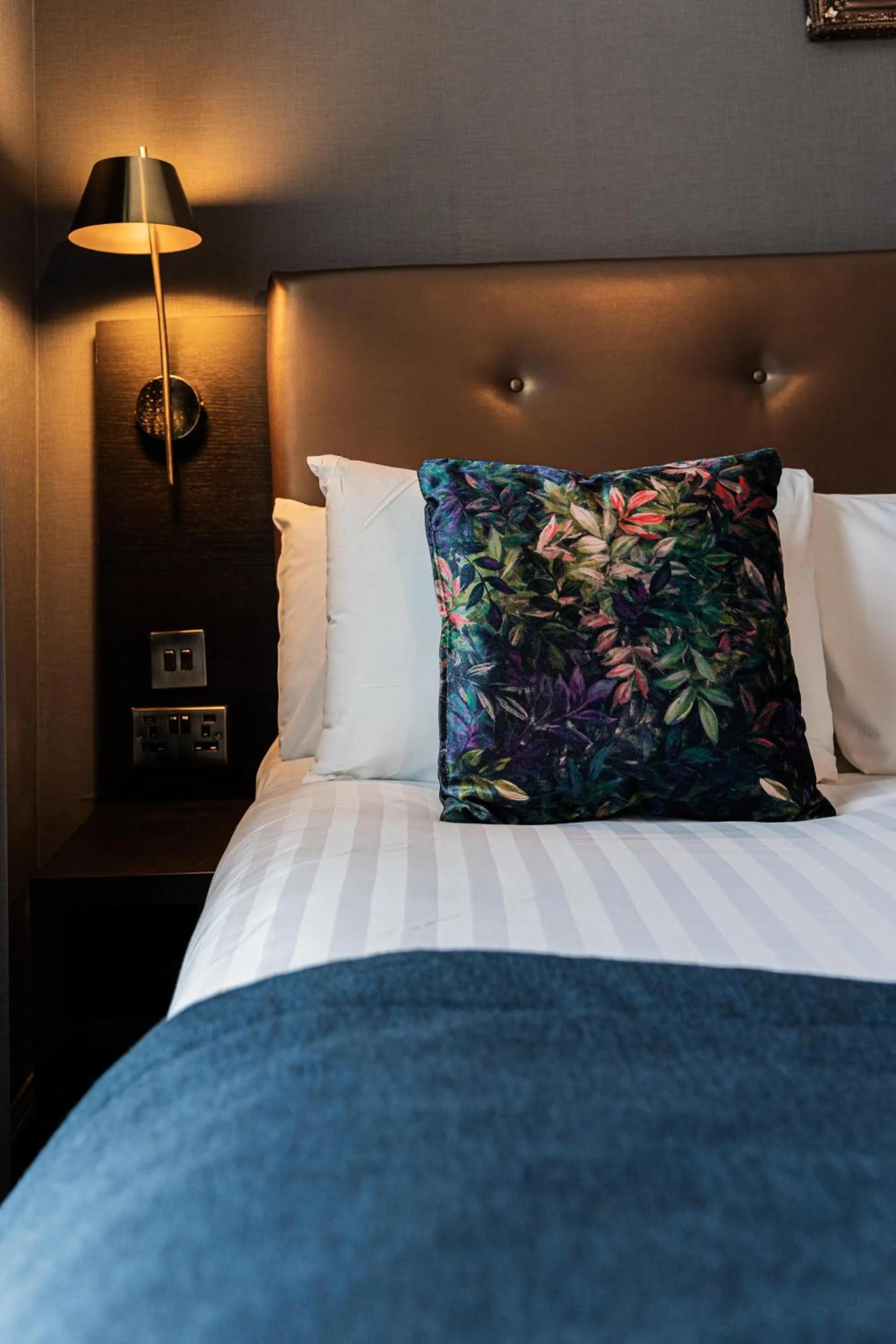 Triple Room in The House on Warwick