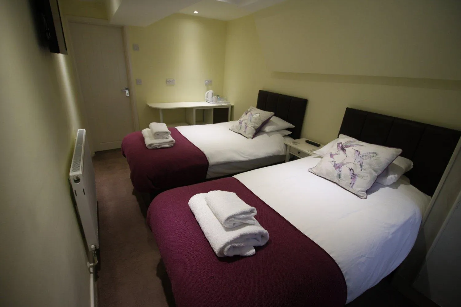 Twin Room with Shower - single occupancy in The Old Bear Inn