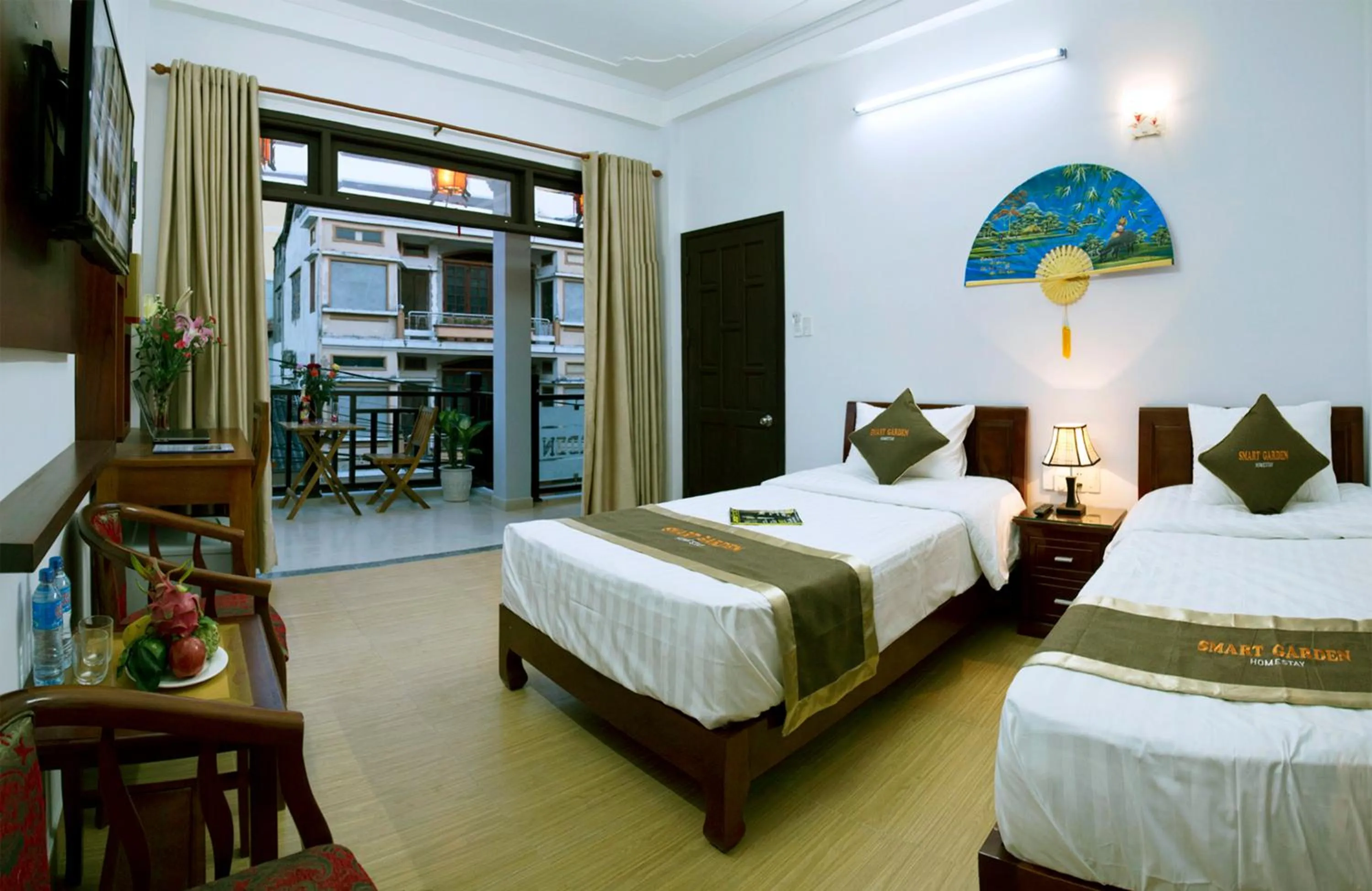 Deluxe Double or Twin Room with Balcony in Smart Garden Homestay
