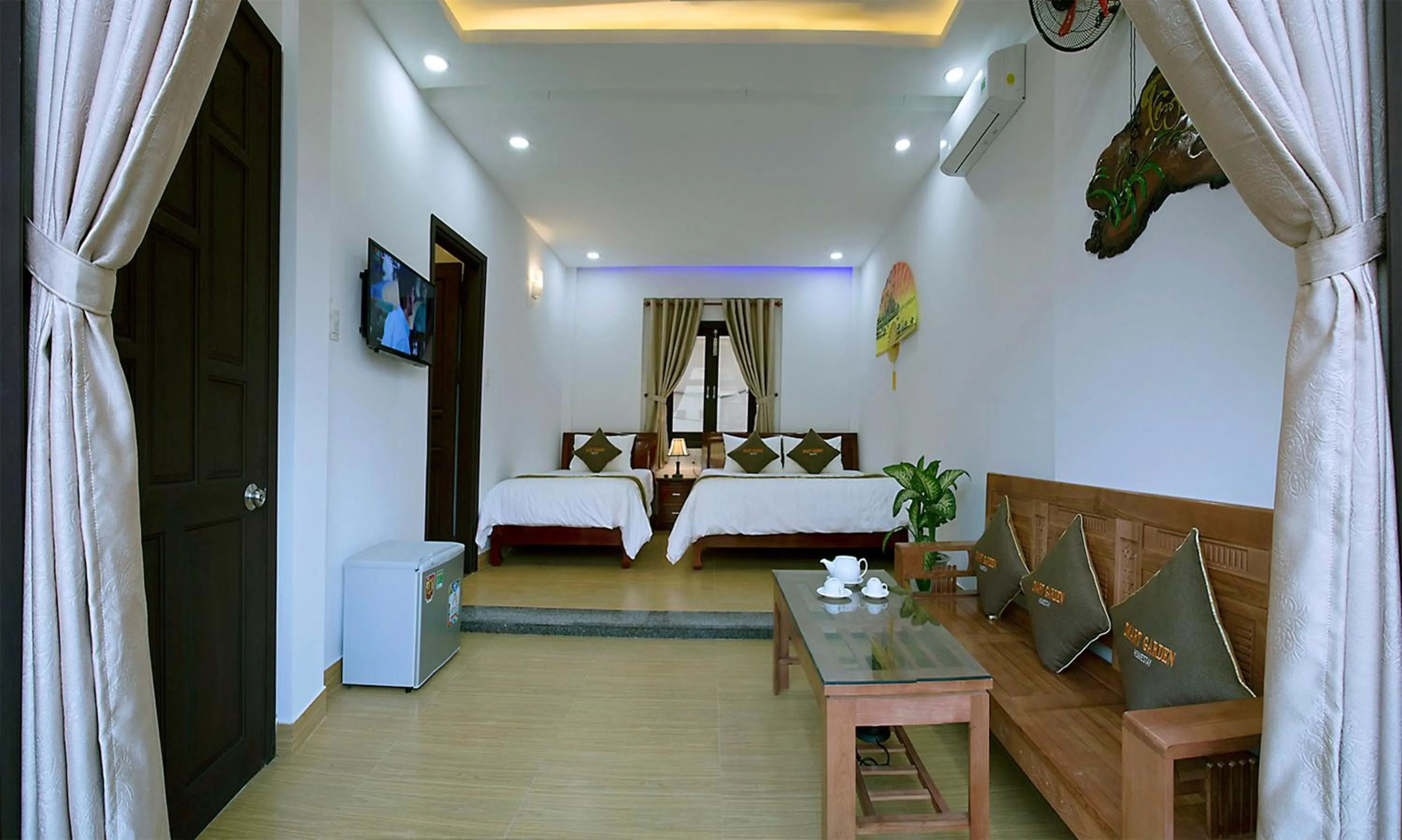 Suite with Balcony in Smart Garden Homestay