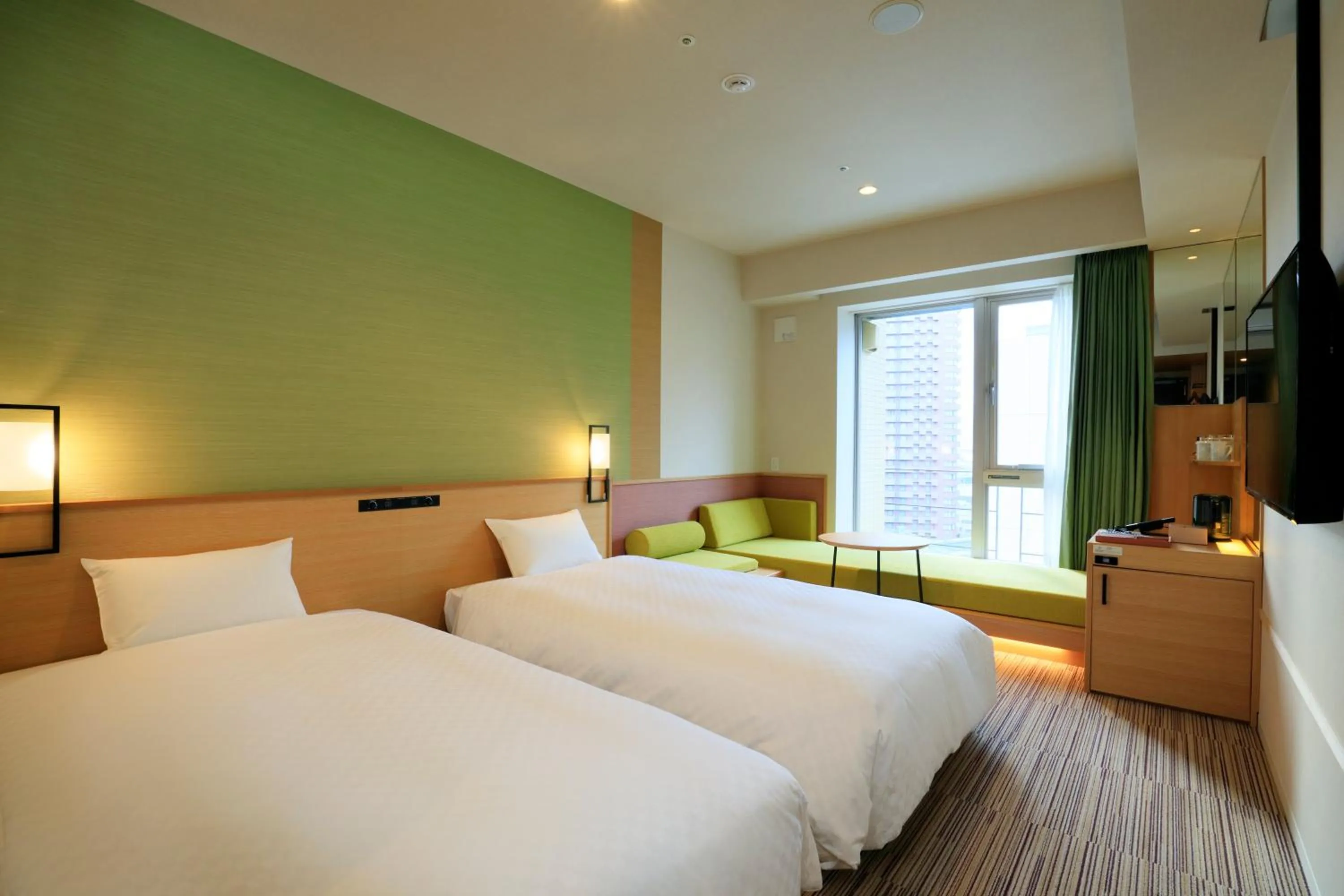 Standard Twin Room with Sofa Bed - High Floor - Non-Smoking in THE SINGULARI HOTEL & SKYSPA at UNIVERSAL STUDIOS JAPAN