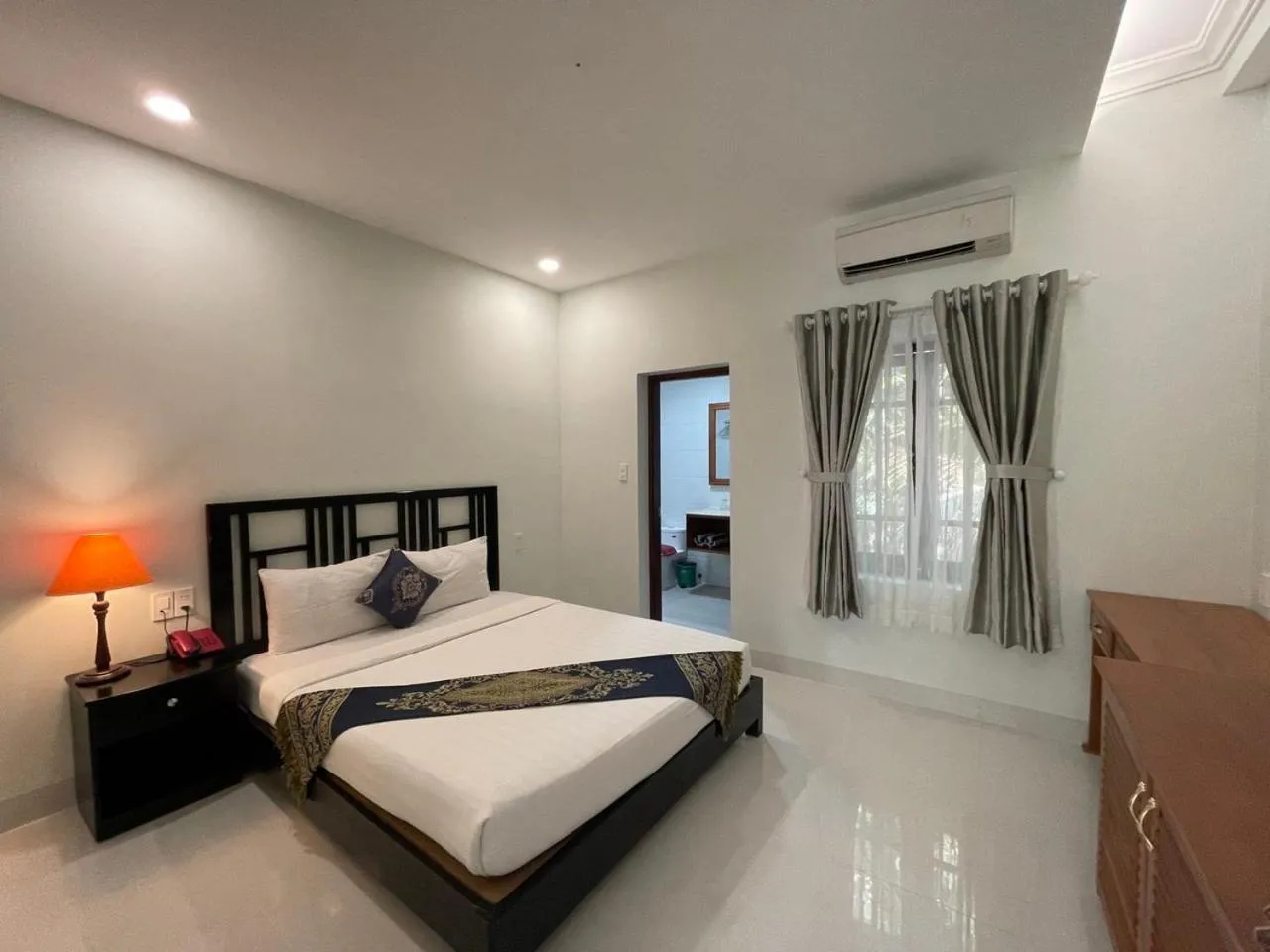 Standard Double Room with Garden View in Four Oceans Beach Resort - Bon Bien Mui Ne