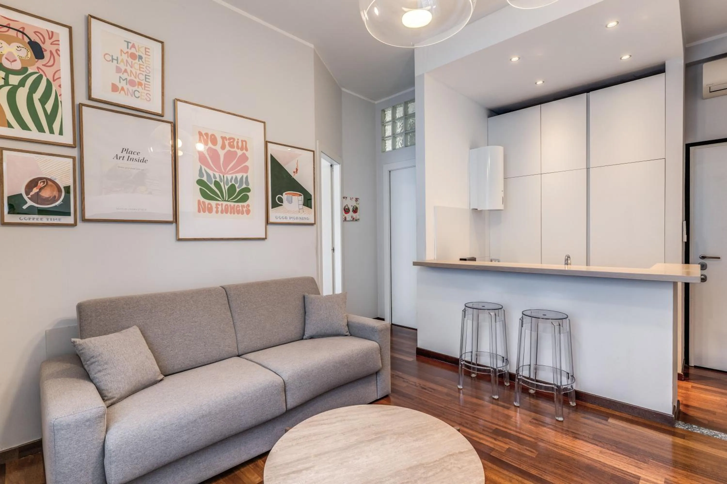 One-Bedroom Standard Apartment in 43 Station Hotel