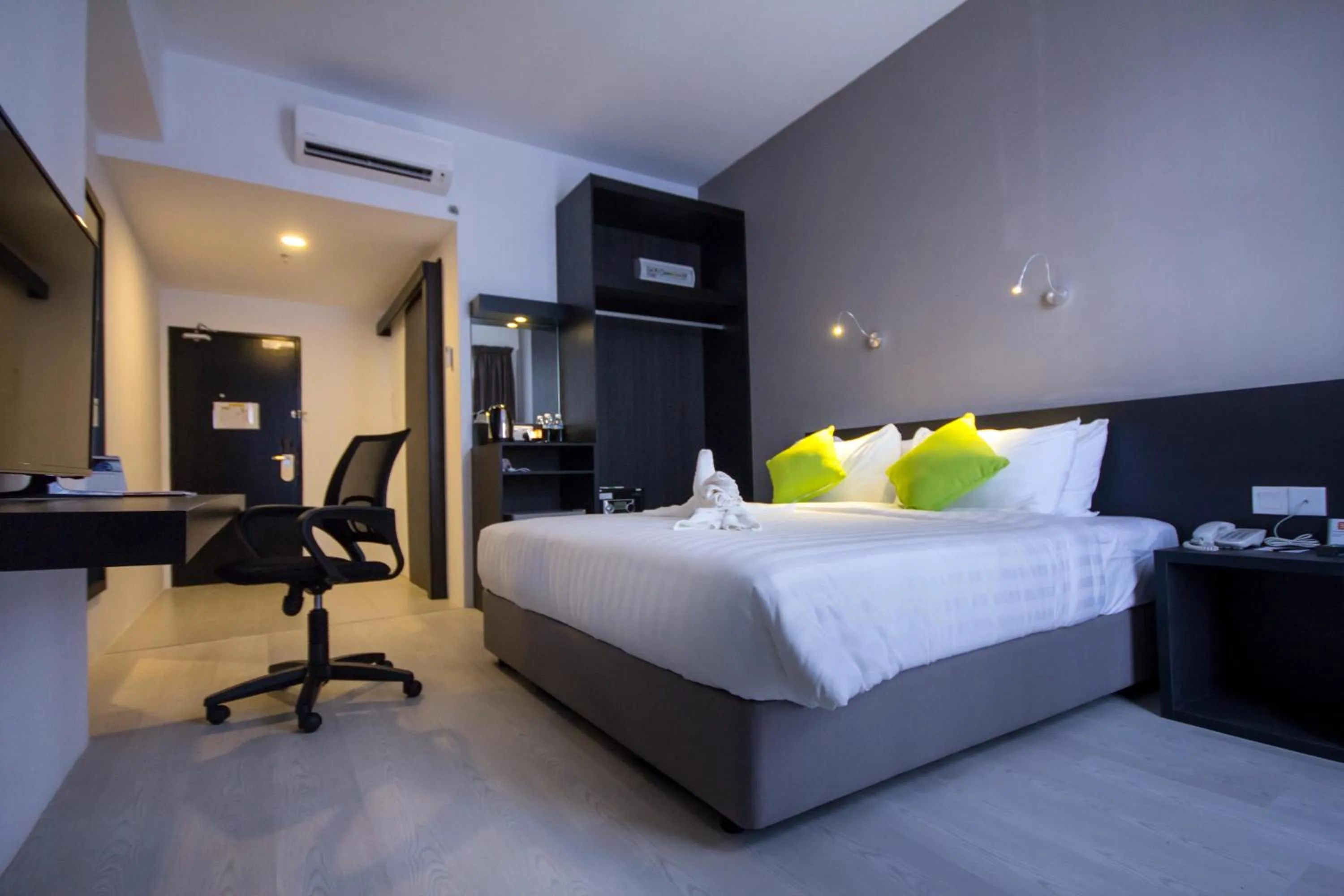 Deluxe King Room in Manhattan Hotel Ipoh