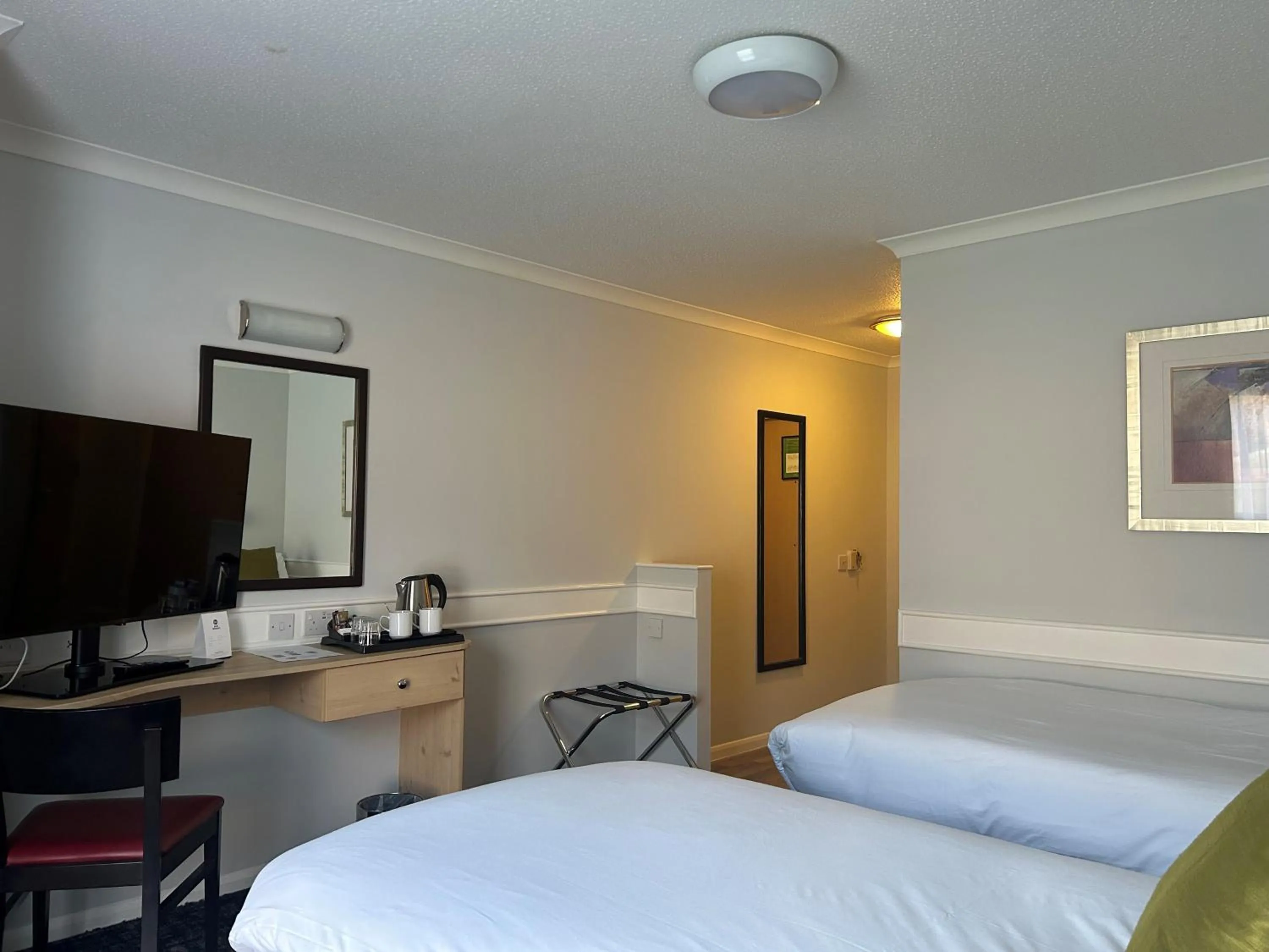 Twin Room - Non-Smoking in Best Western Appleby Park Hotel