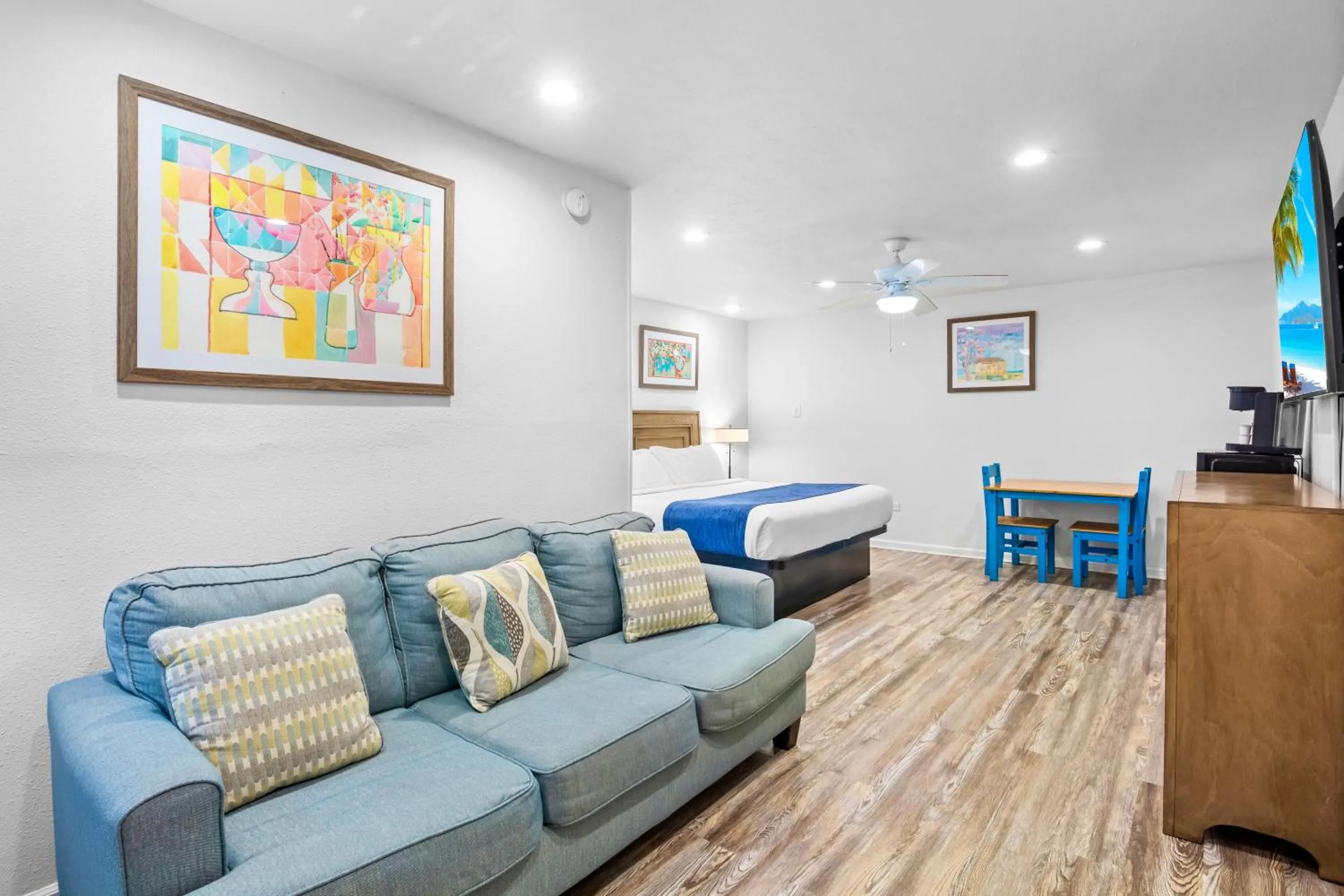 Standard King Room in Coconut Cay Resort