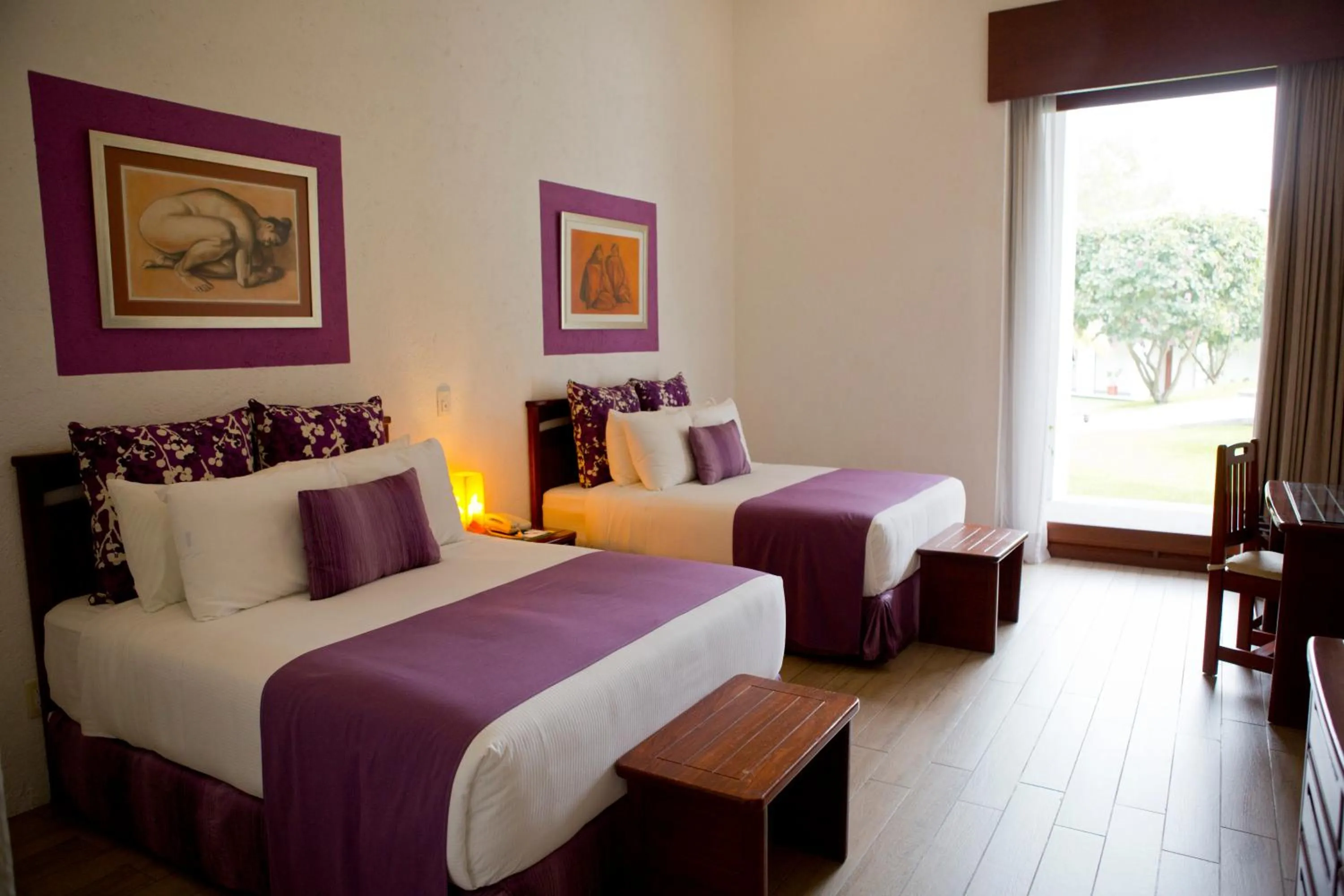 Deluxe Queen Room with Two Queen Beds and Garden View - Non-Smoking in Radisson Hotel Cuernavaca
