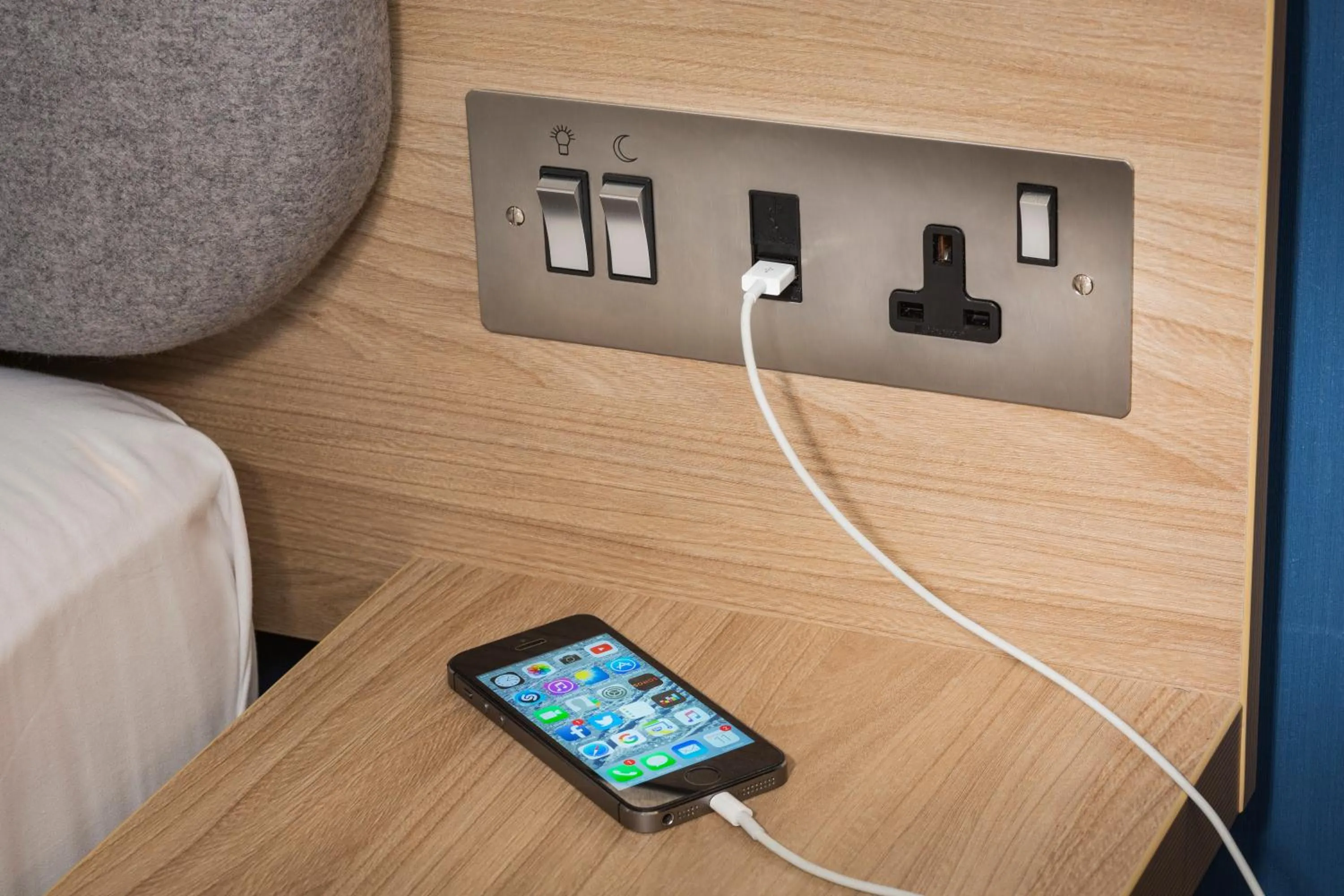 Standard Double Room with Free Hot Breakfast - Accessible in Holiday Inn Express - Birmingham - City Centre by IHG