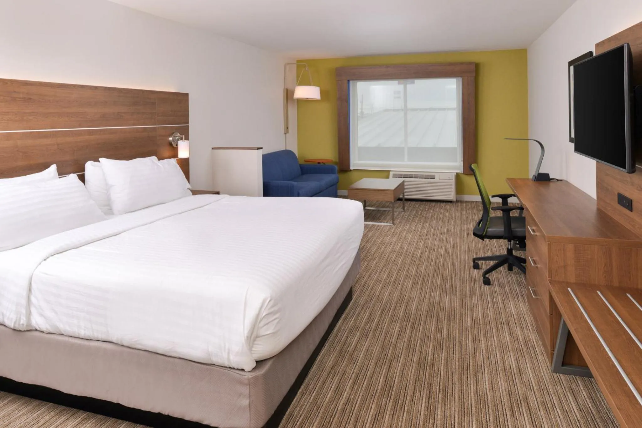 King Room - Mobility Access/Hearing Accessible in Holiday Inn Express & Suites - Ogallala by IHG