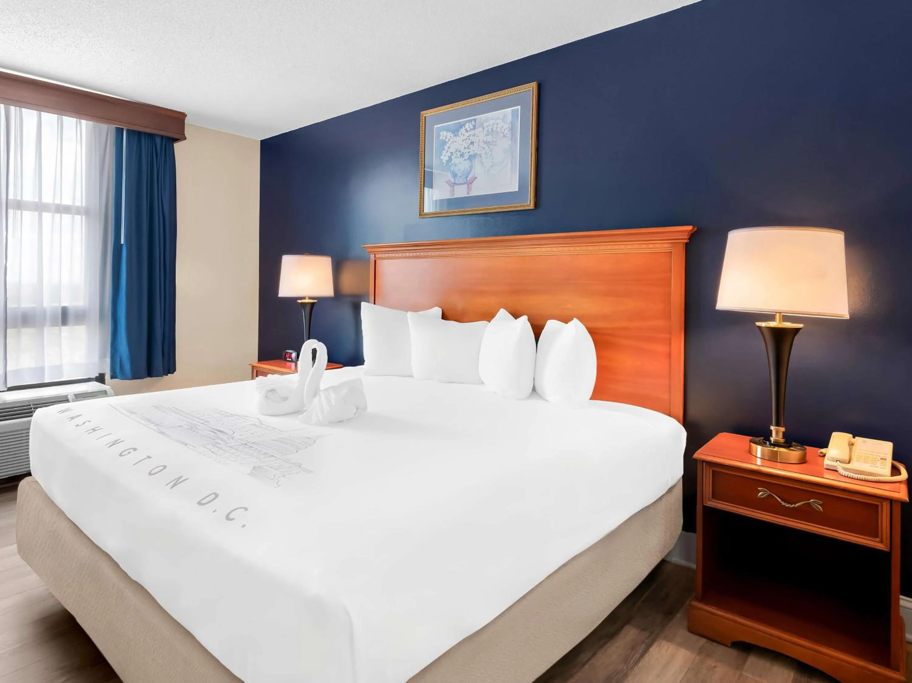 King Room - Disability Access in Best Western Potomac Mills