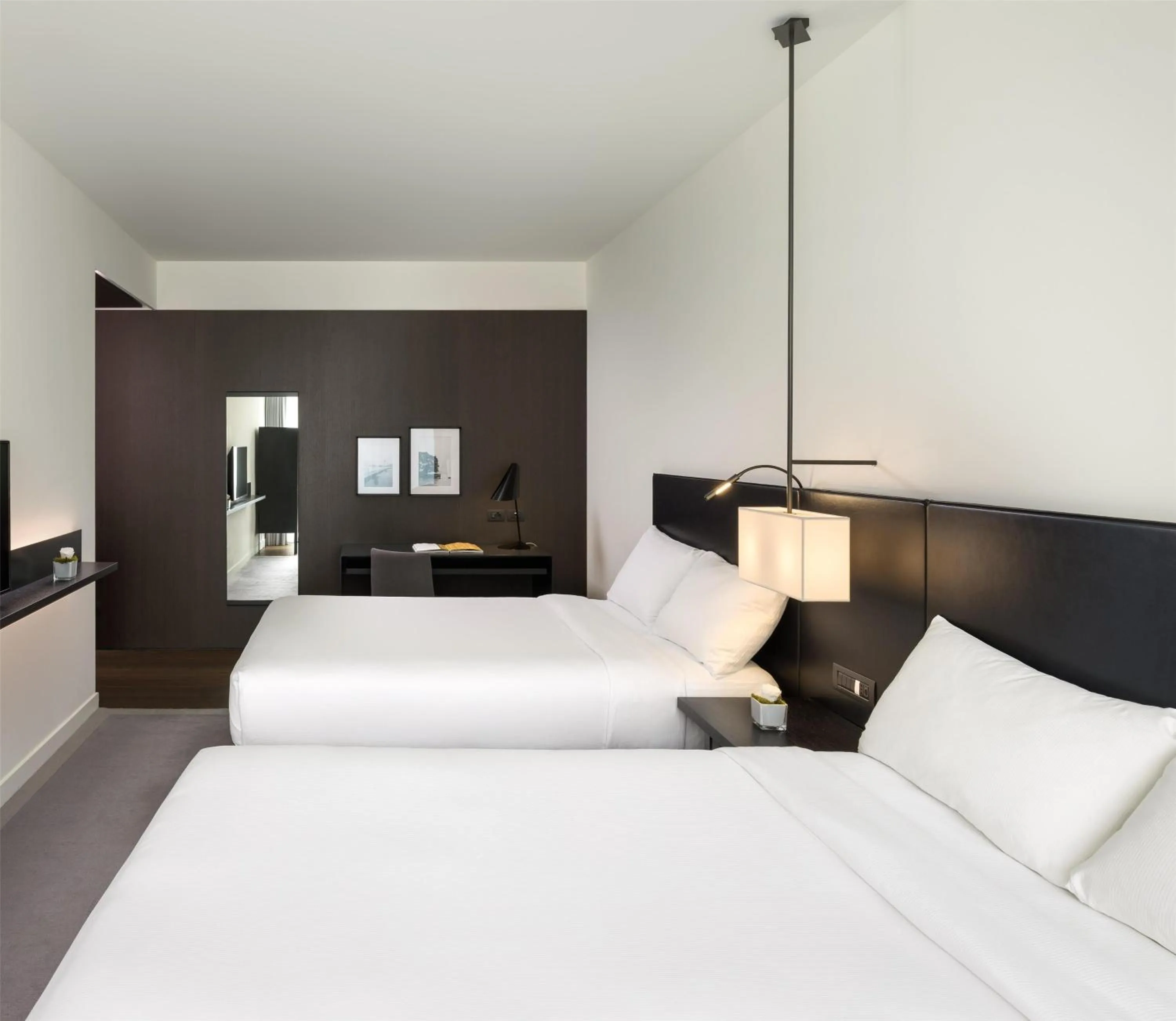 Twin Room in Hilton Lake Como