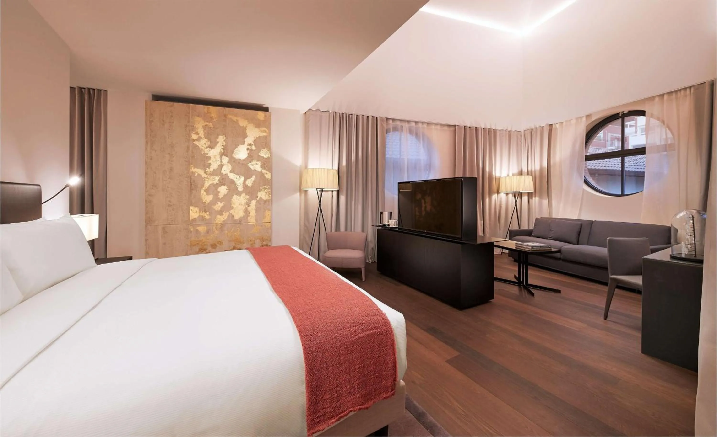 Family Junior Suite in Hilton Lake Como