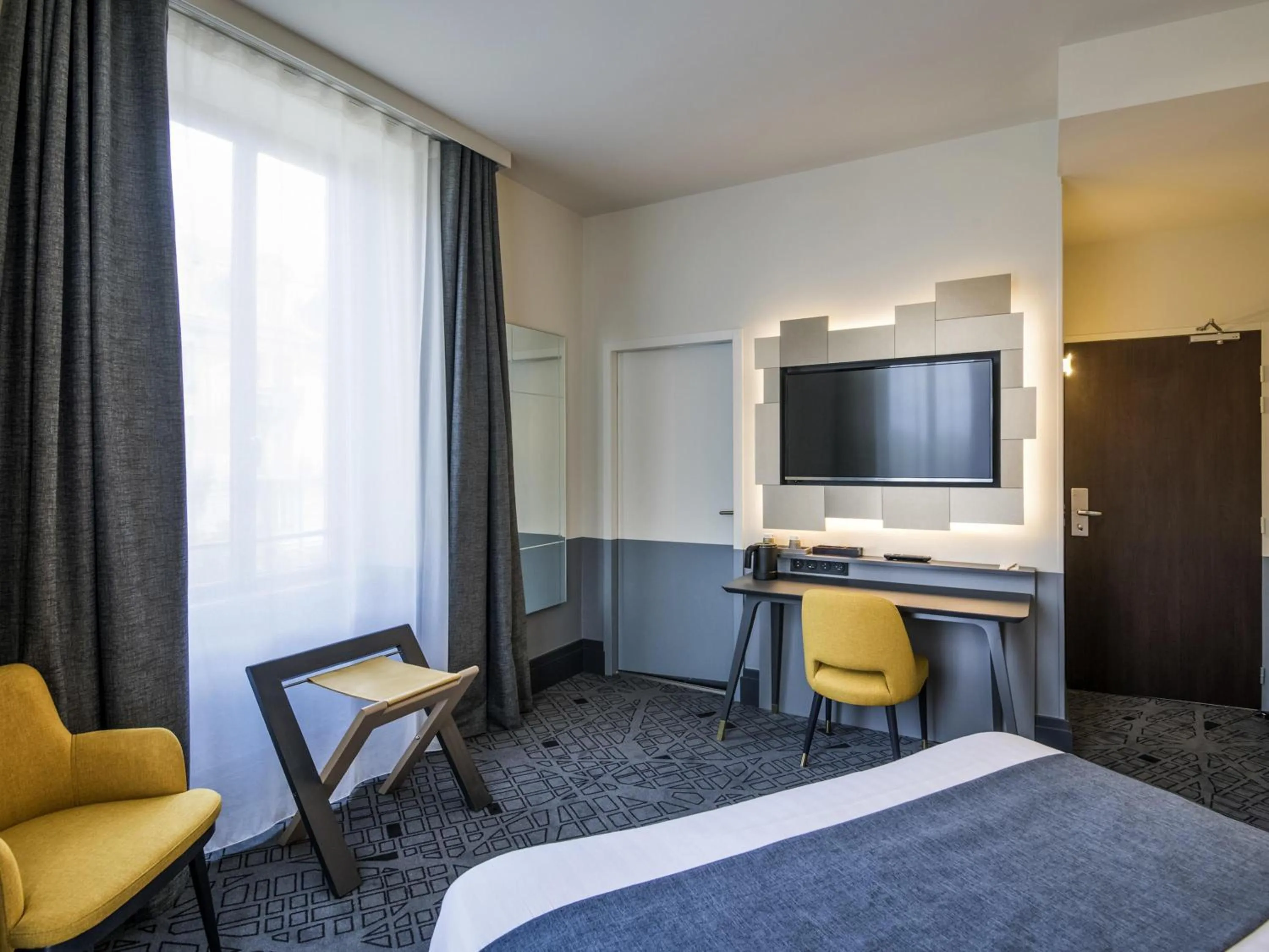 Standard Room with One Double Bed in Hôtel Mercure Rodez Cathédrale