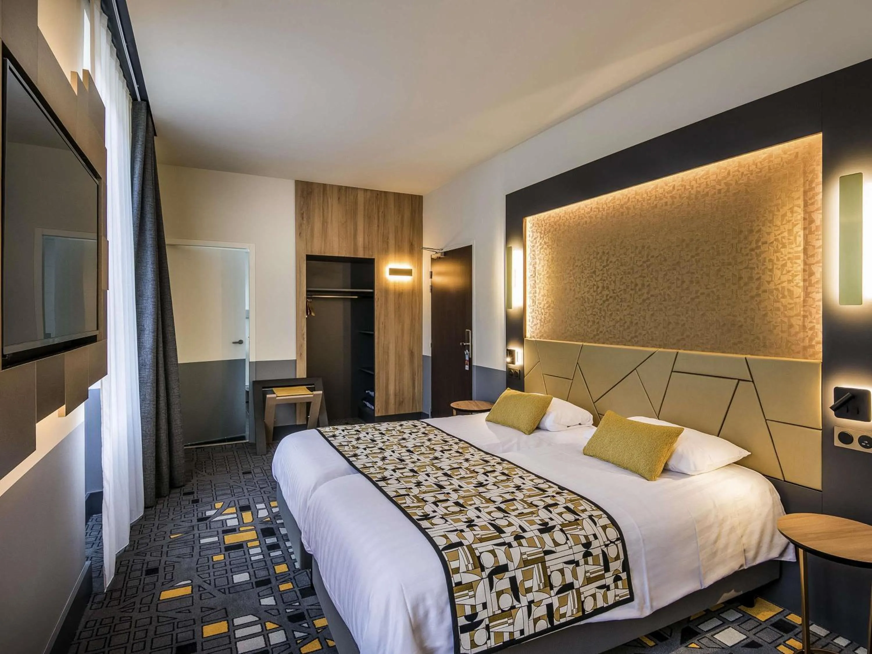 Standard Room with Two Single Beds in Hôtel Mercure Rodez Cathédrale