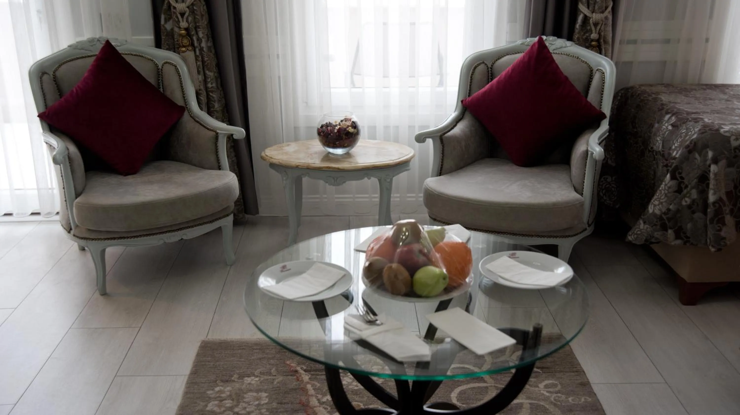 Suite with Balcony and Sea View in Ferman Hotel Old City -Special Category