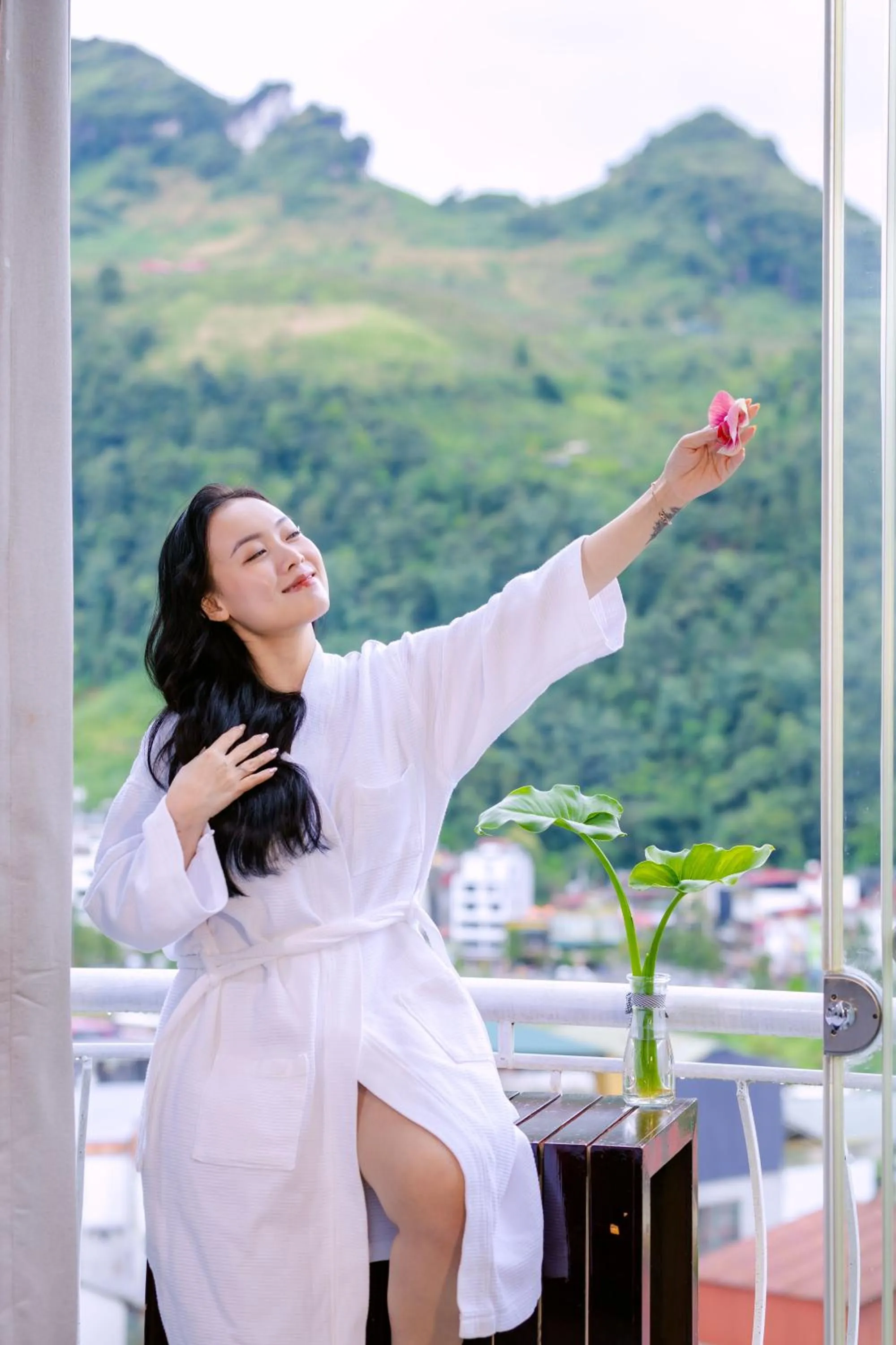 Senior Double Panoramic City View With Balcony  in Sapa Village Hotel