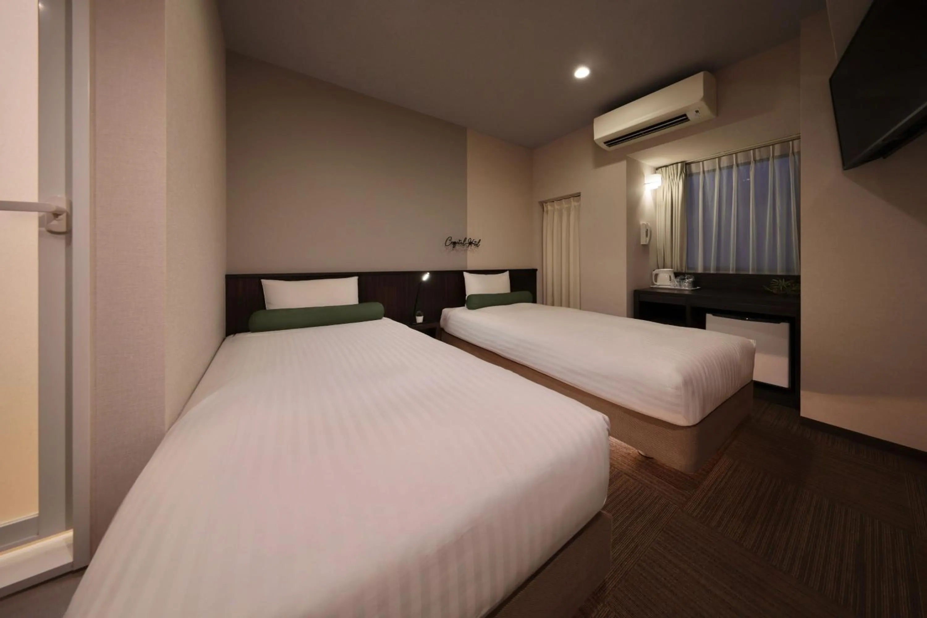 Twin Room - 15 sqm - Non-Smoking in Nipponbashi Crystal Hotel