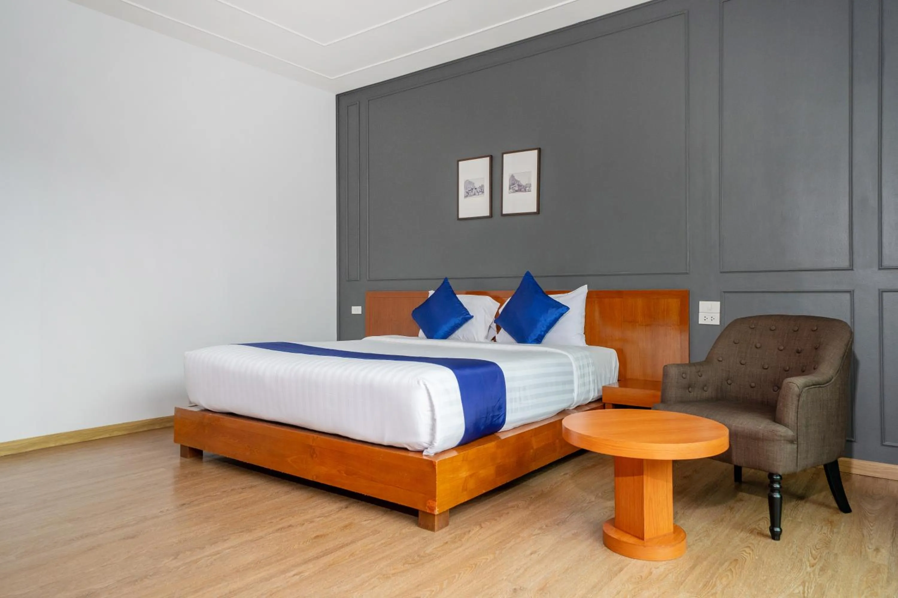 Deluxe Double Room with Pool Access in Phuket La Siesta Pool Villas & Pool Access Rooms