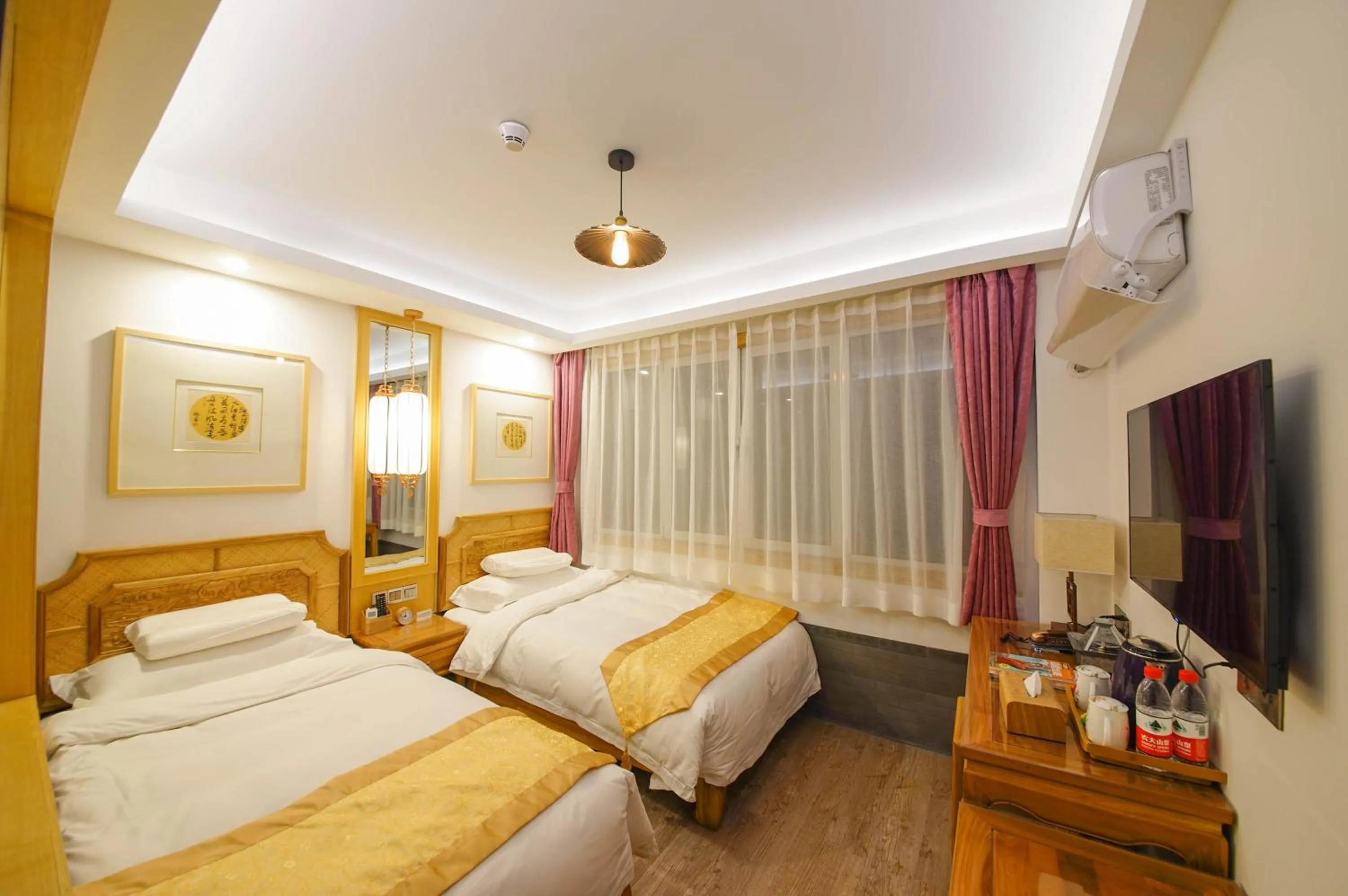 Elegant Twin Room in Pipa Hotel Datong