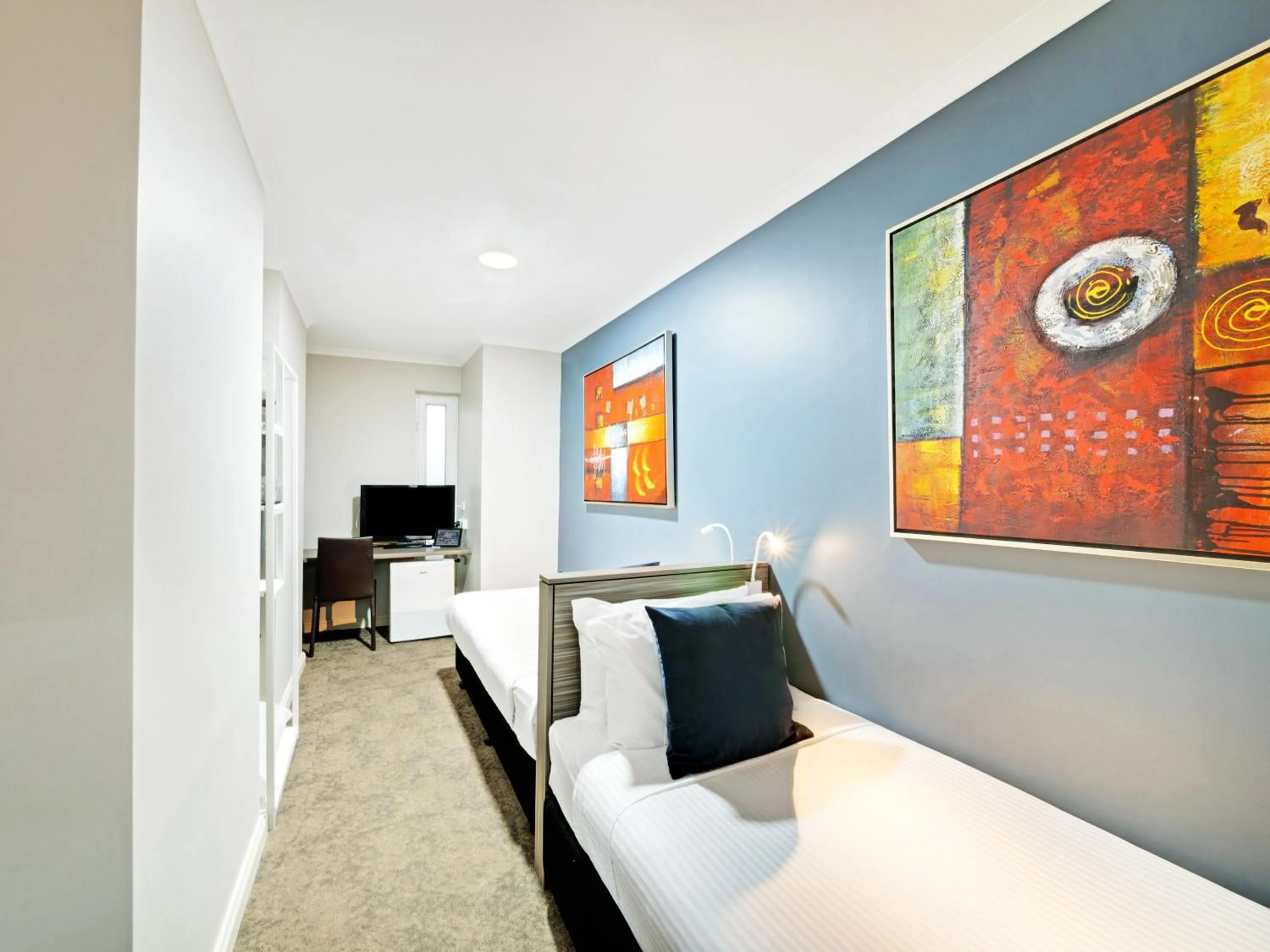 Small Twin Room - No Window in 28 Hotel