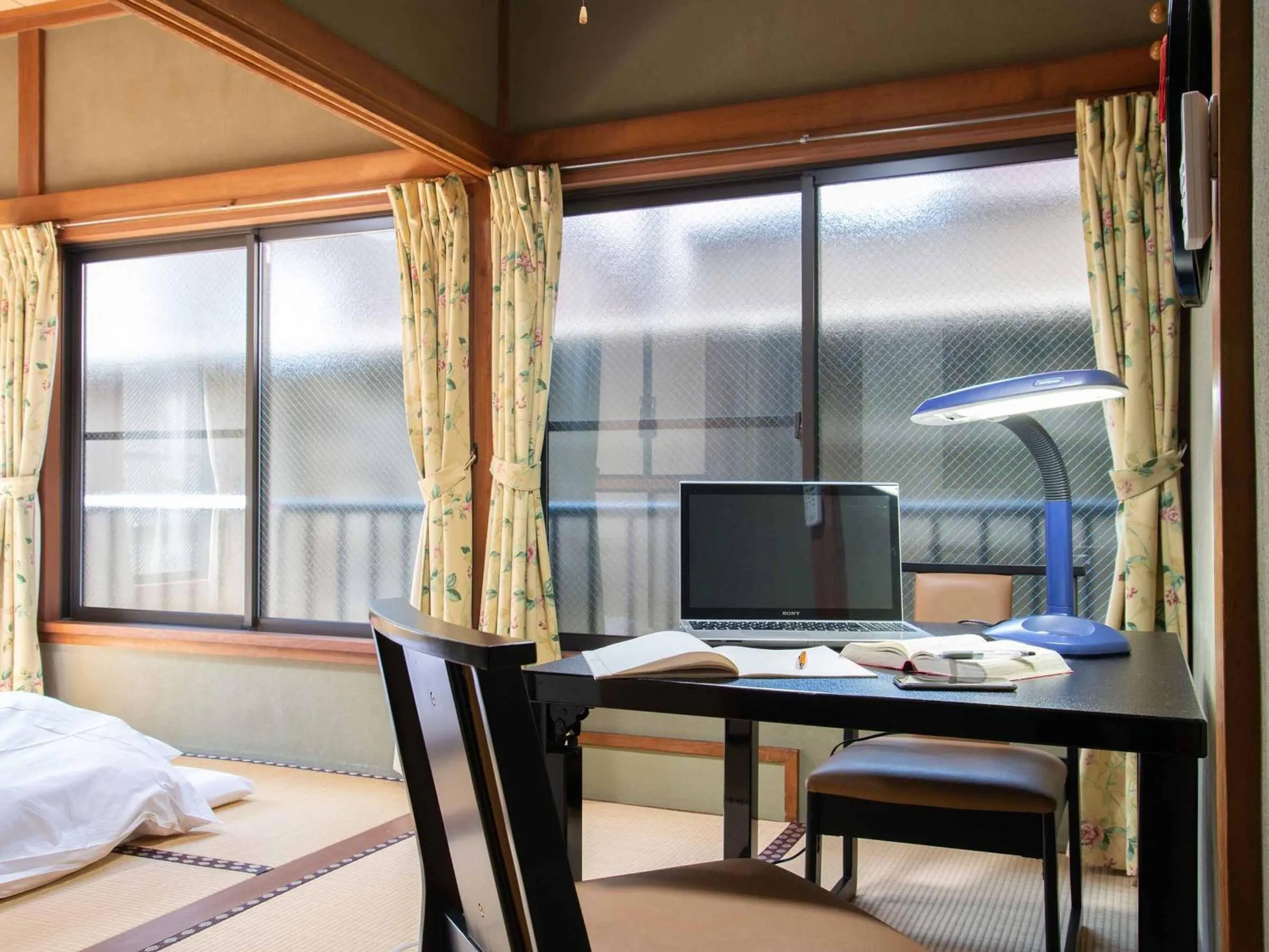 Japanese-Style Room in Ryokan Niko