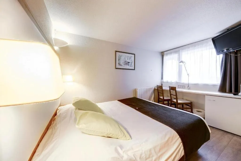 Double Room with One Double Bed - single occupancy in Brit Hotel Confort Nancy Lunéville