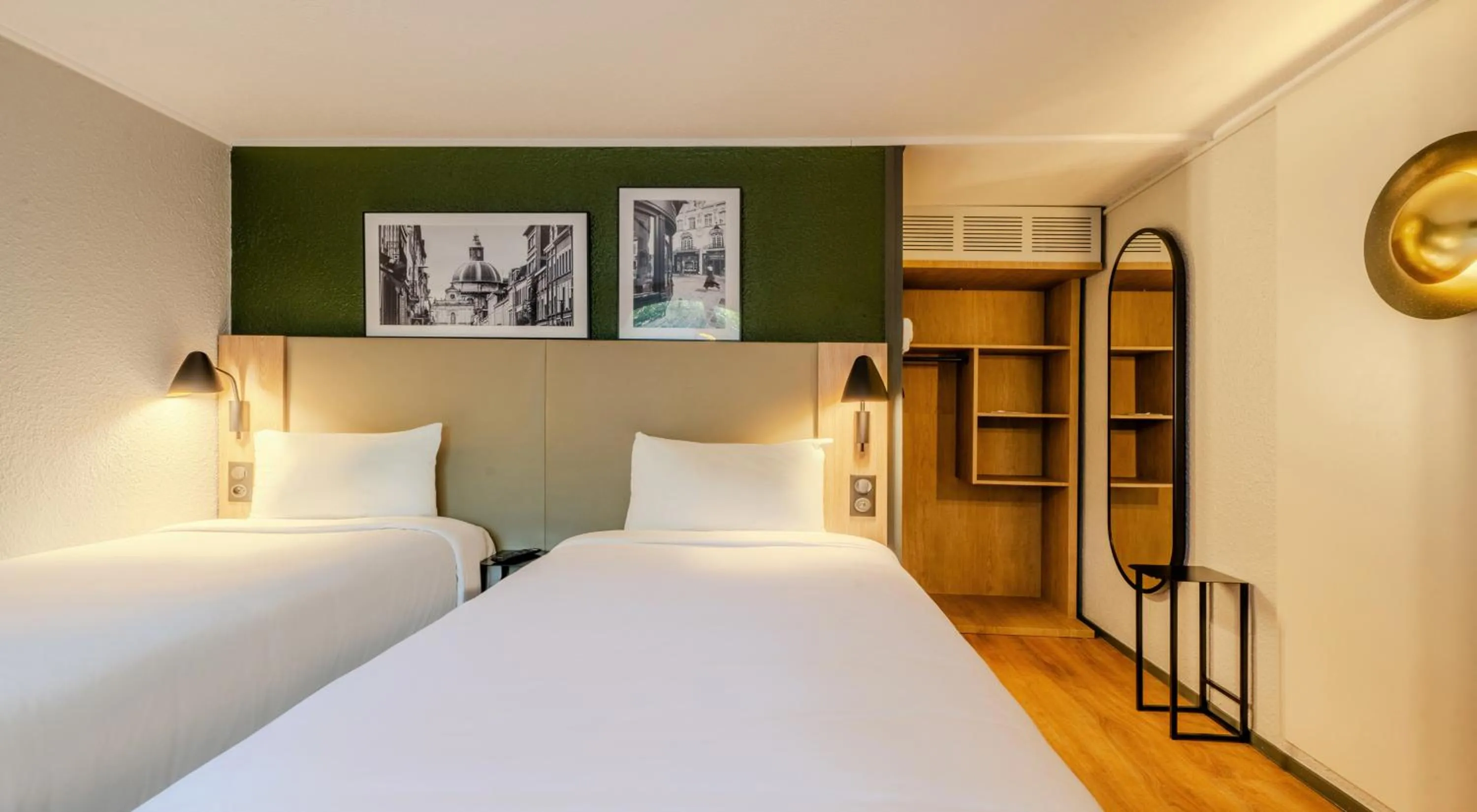 Standard Room - 2 Single Beds in Campanile Montpellier Sud - A709