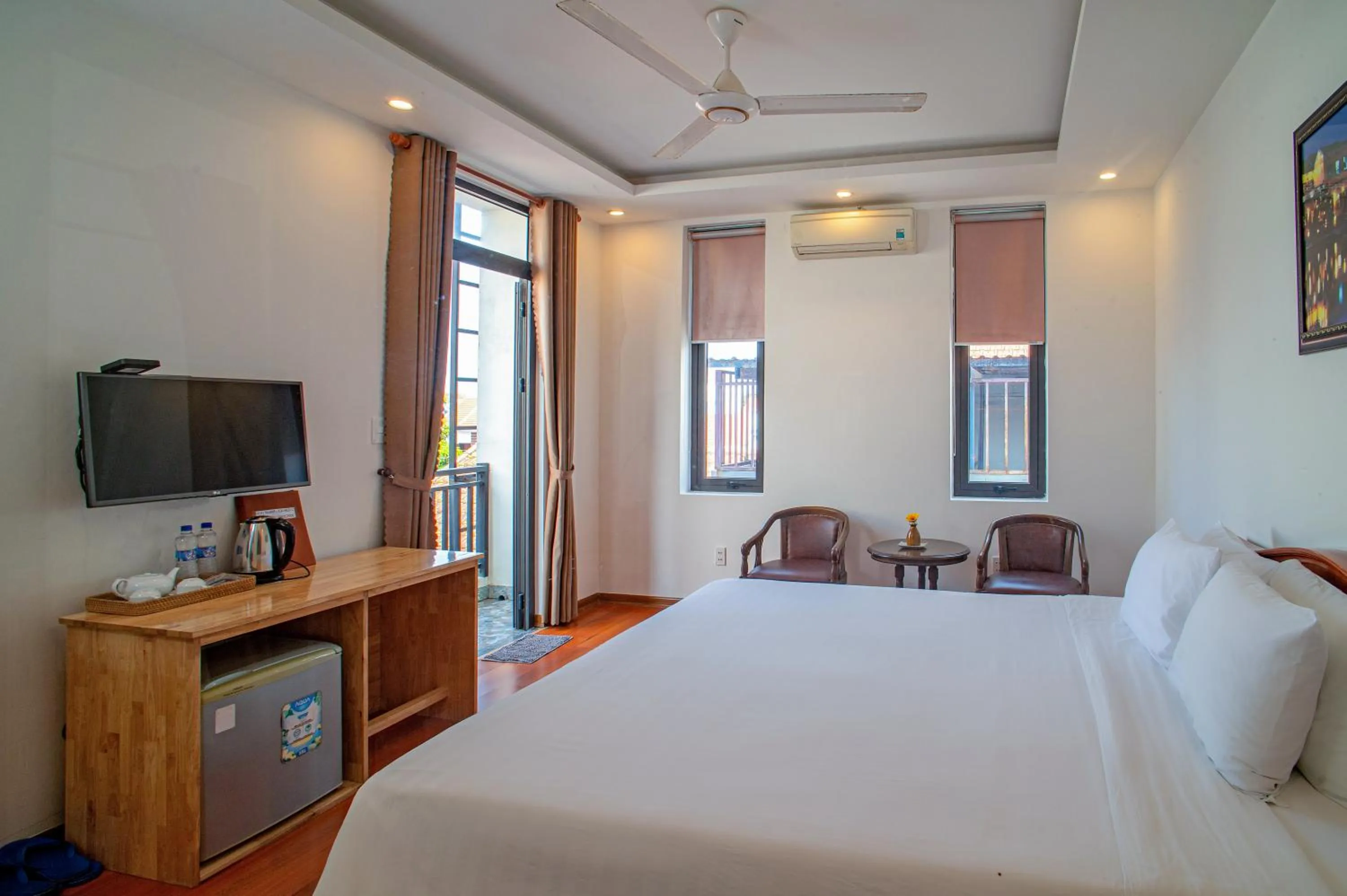 Superior Double Room with Balcony in An Bang Beach Dolphin Homestay