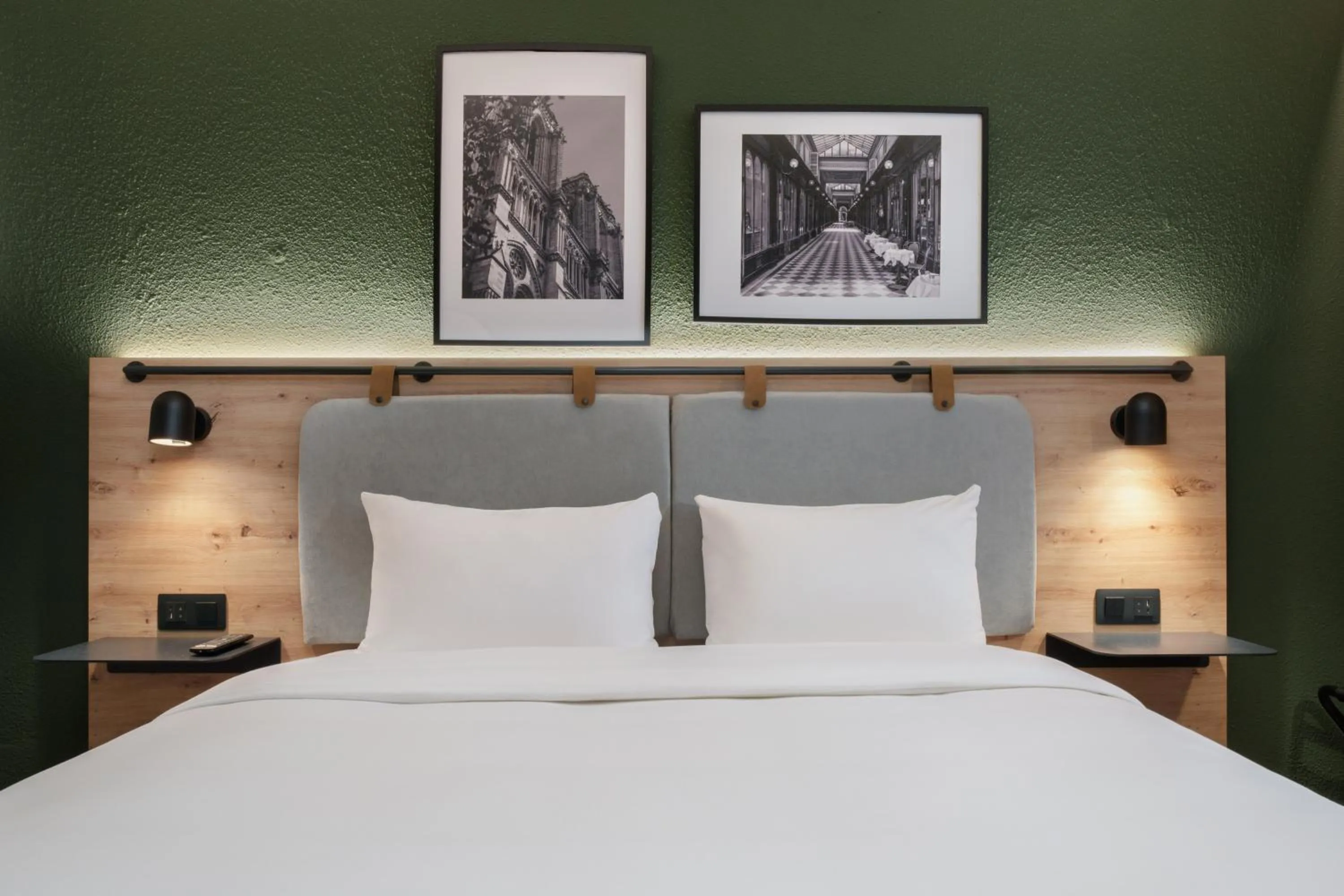 Standard Room - 1 Queen Bed in Campanile Prime Paris 19 - La Villette