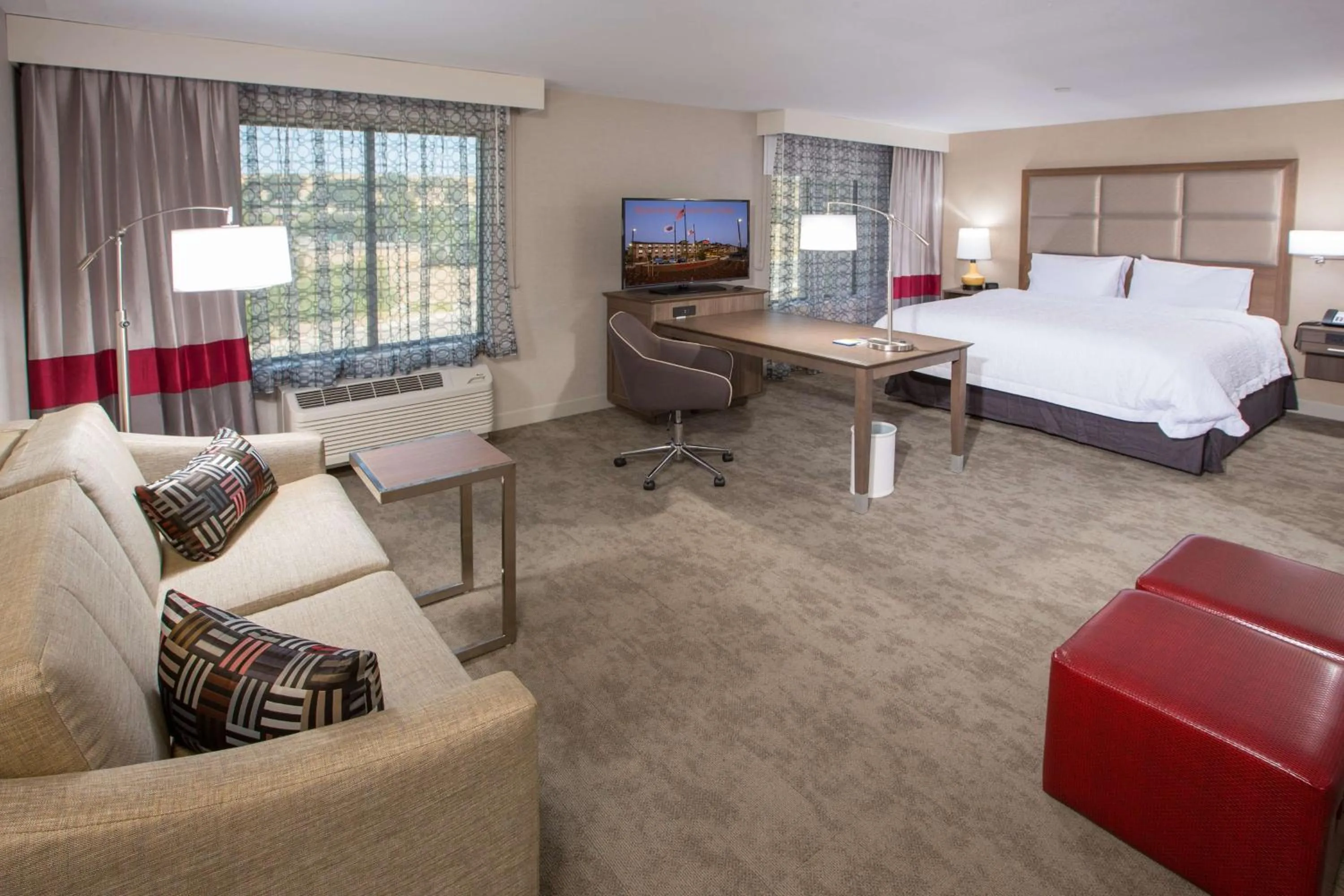King Studio Suite with Mountain View - Non-Smoking in Hampton Inn & Suites Buellton/Santa Ynez Valley, Ca