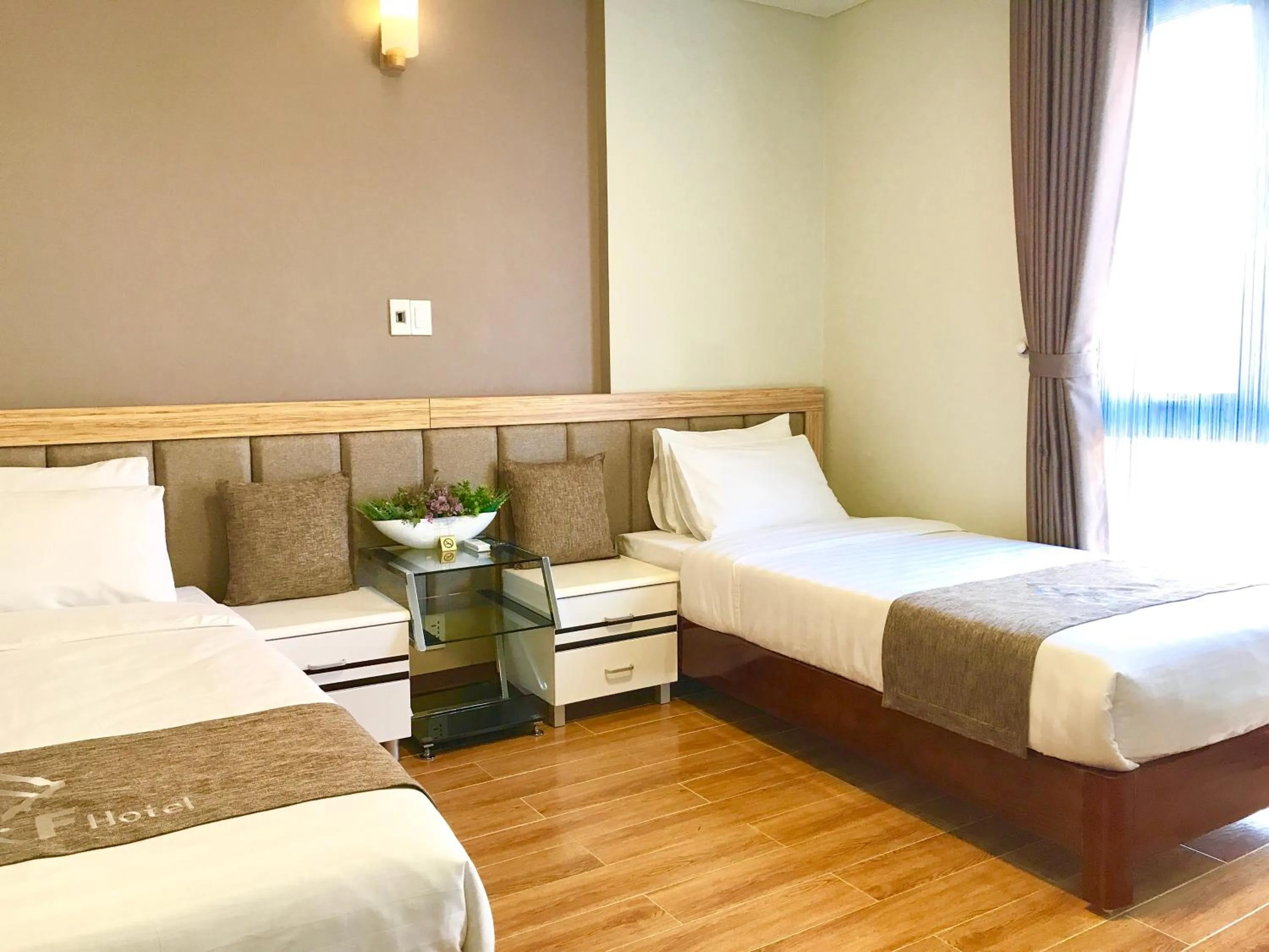 Deluxe Twin Room in F & F Hotel