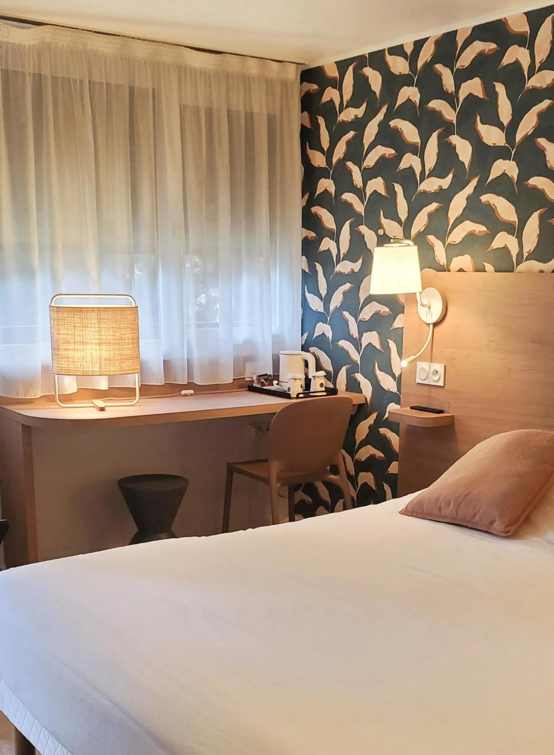 Twin Room in KYRIAD HONFLEUR - La Riviere Saint Sauveur