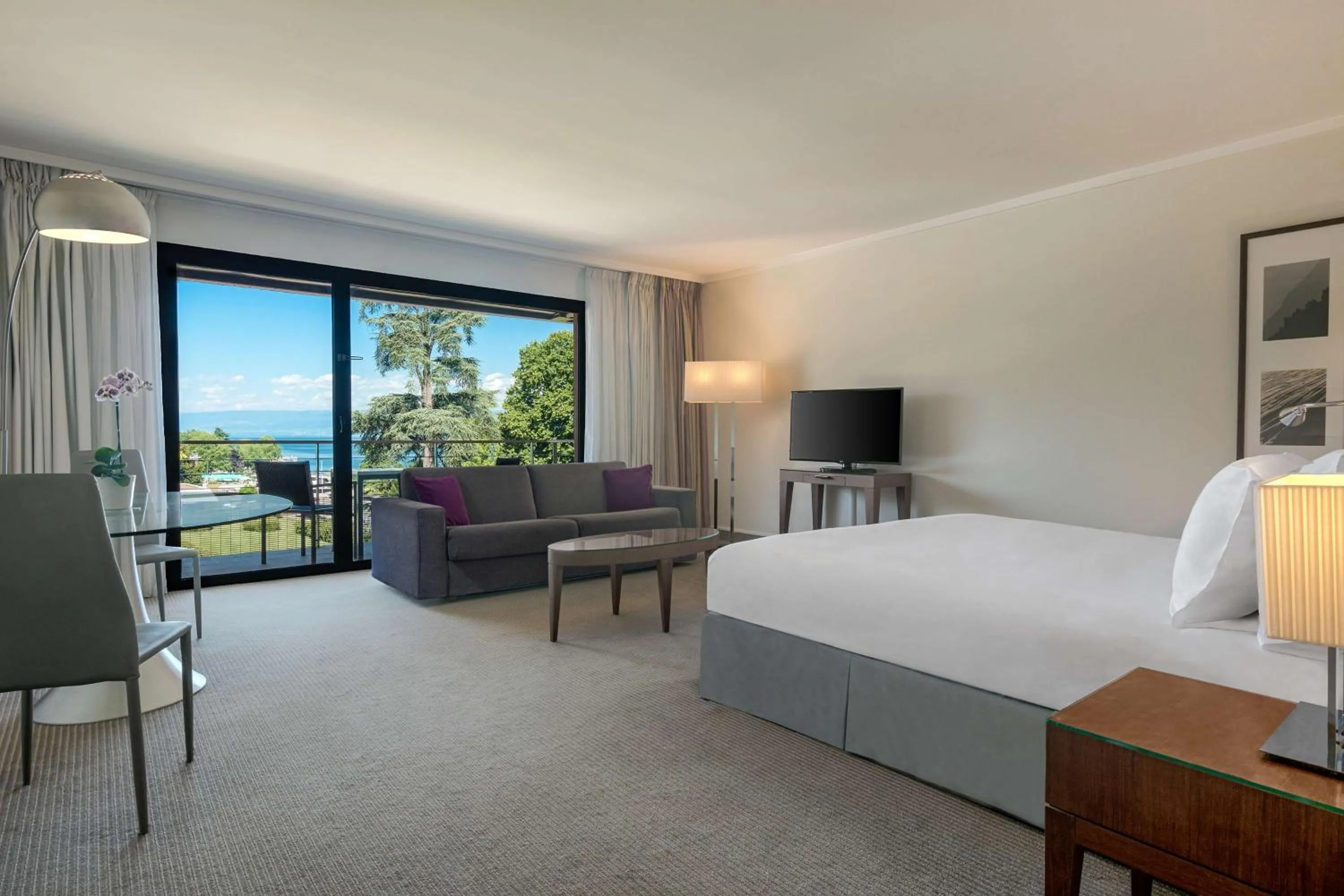 Family Suite with Kitchenette and Lake View  in Hilton Evian Les Bains