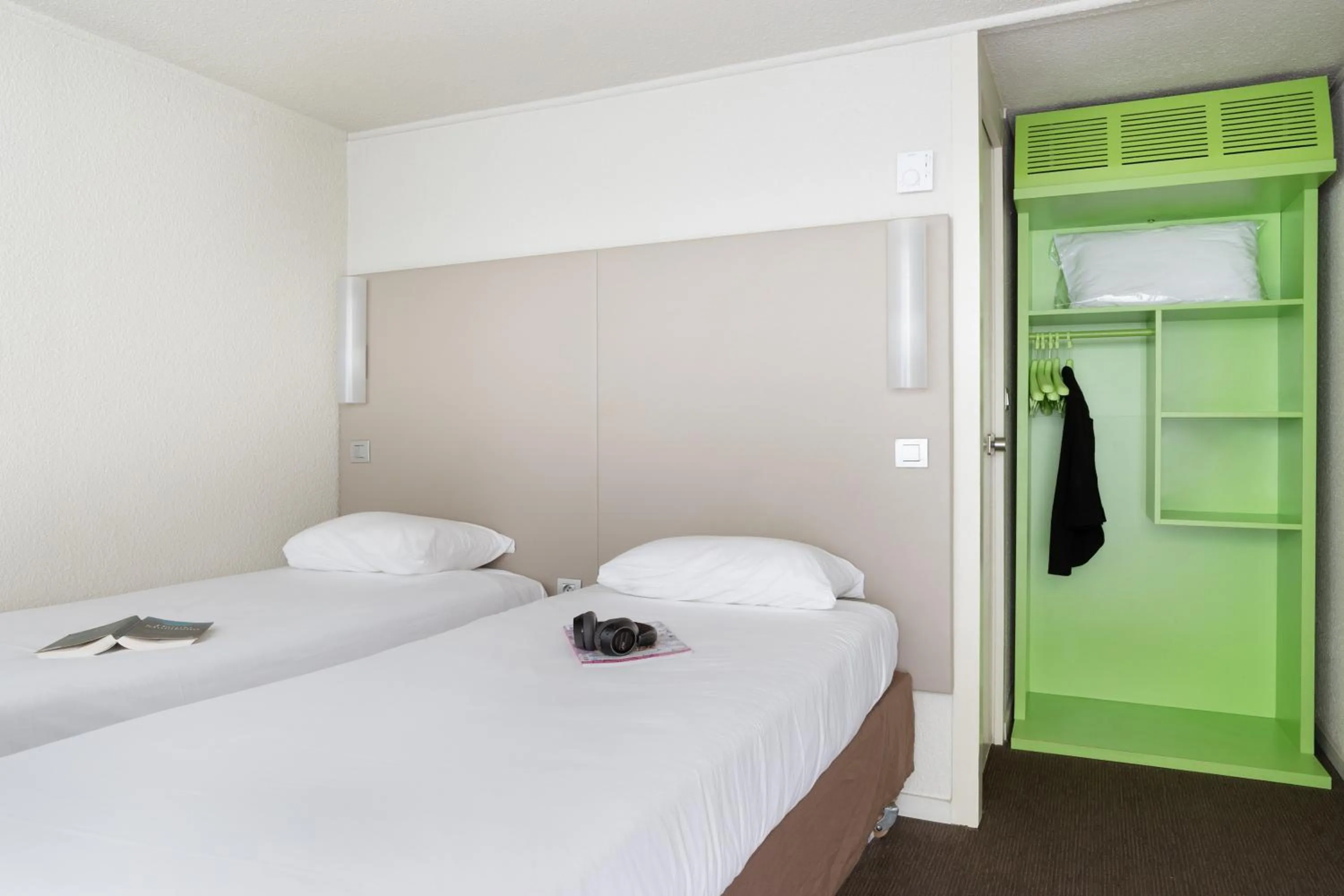 Twin Room in Hotel Morangis Orly