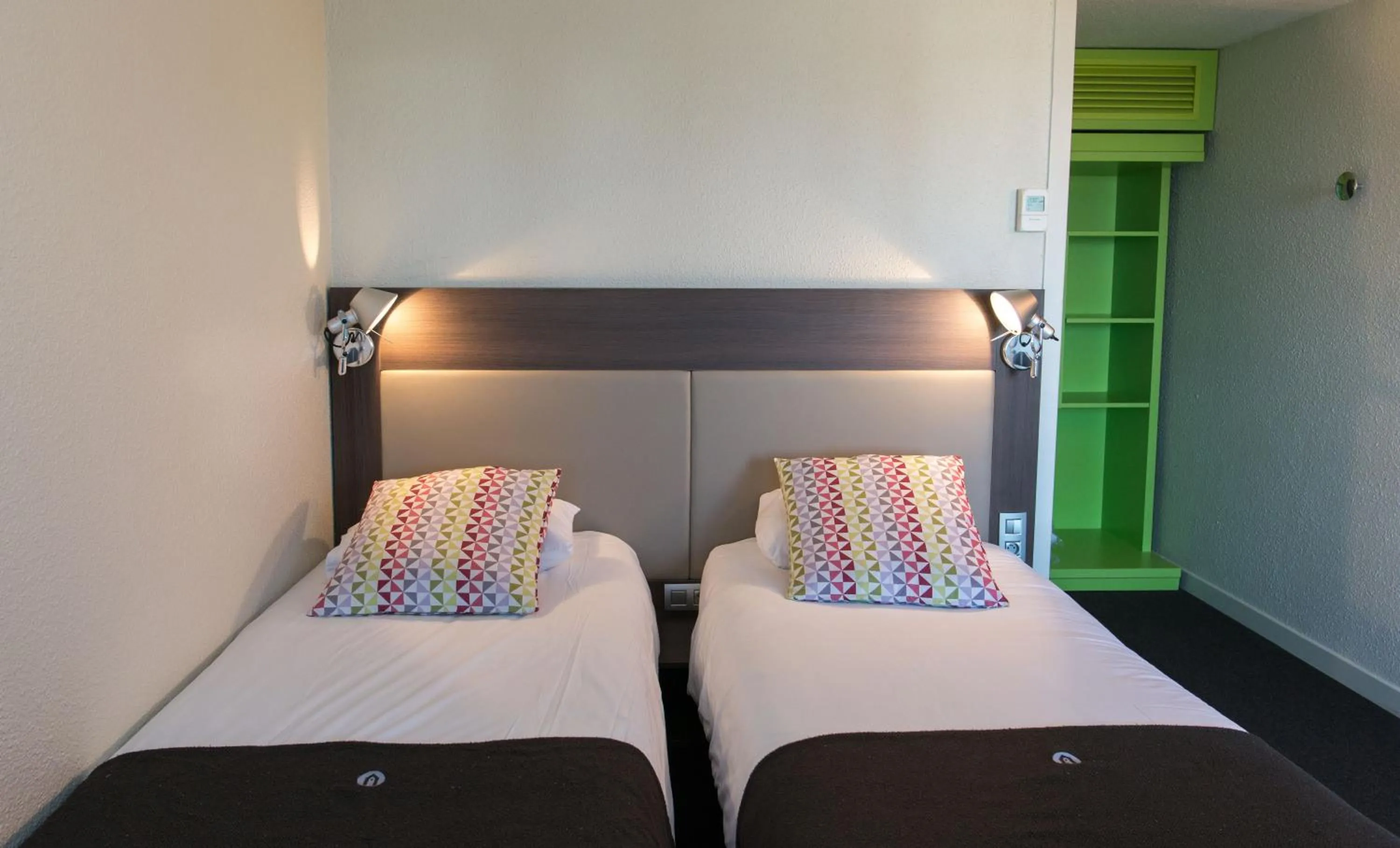 Standard Twin Room in Campanile Agen