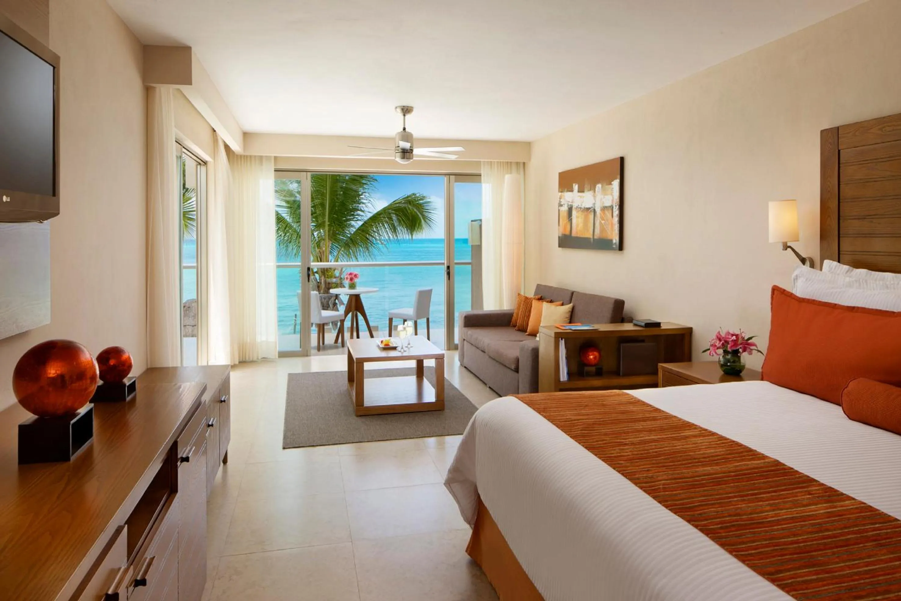 Preferred Club Junior Suite Ocean Front in Secrets Aura Cozumel - Adults Only