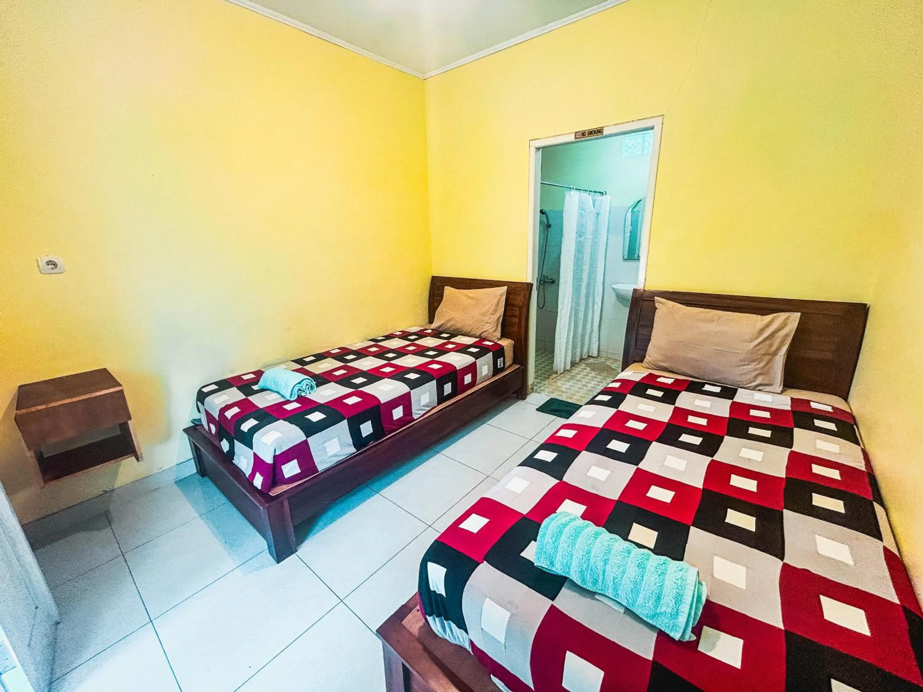 Standard Twin Room in Rinjani Garden Syariah by ecommerceloka