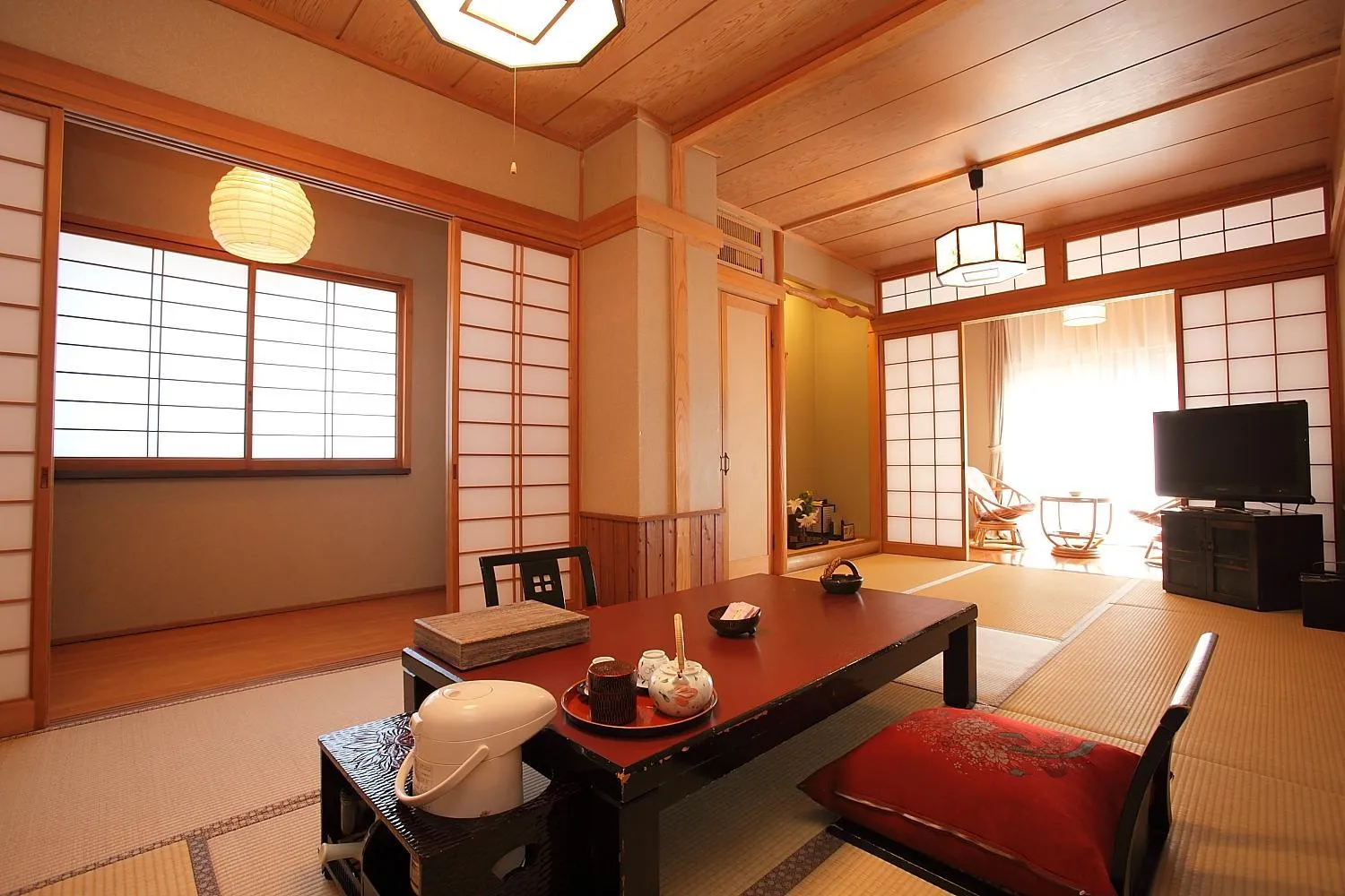 Standard Japanese-Style Room with Shared Bathroom Room Number 201 in Ryokan Yamanoyu