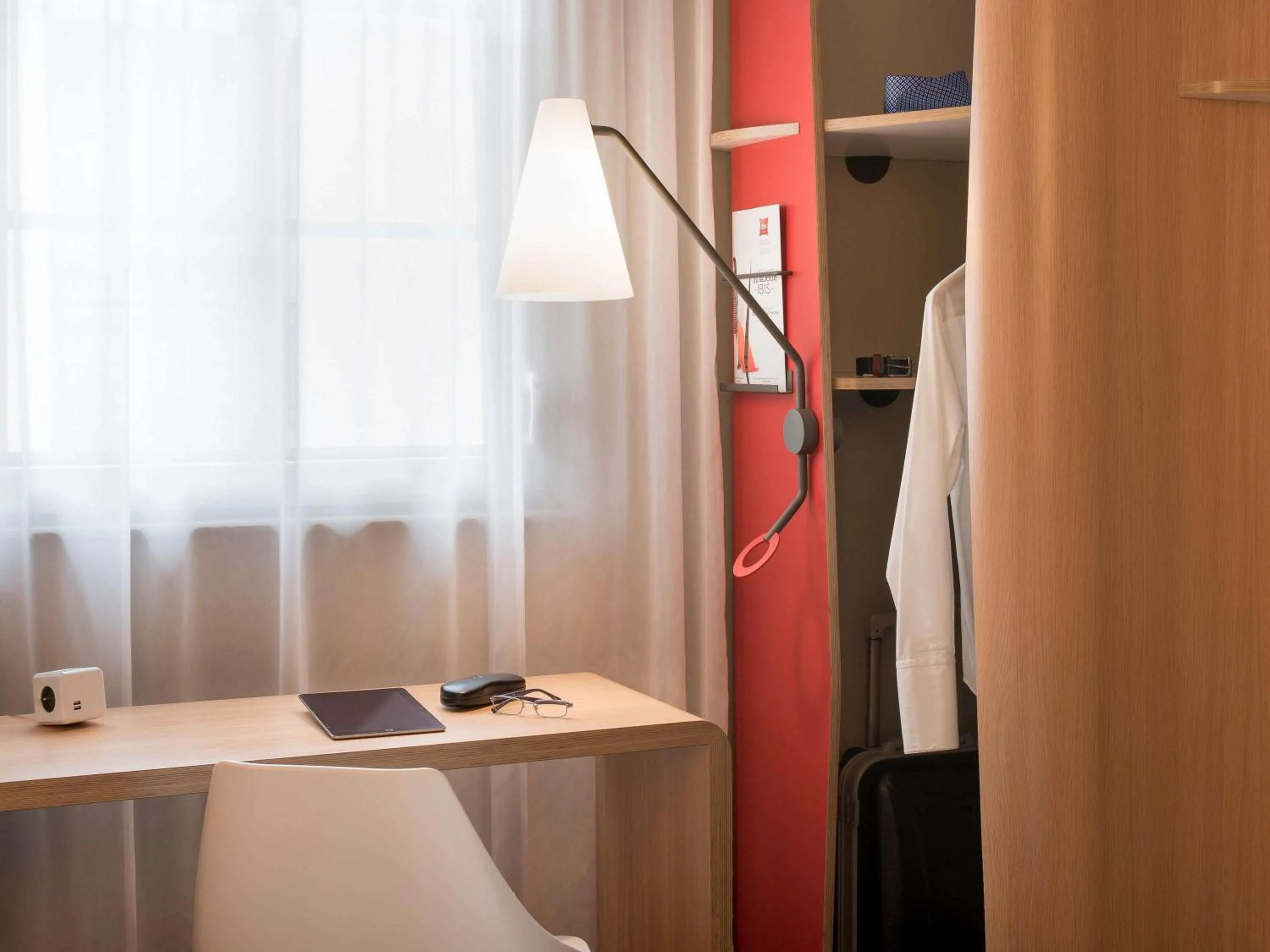 Standard Twin Room in ibis Saint Germain en Laye Centre