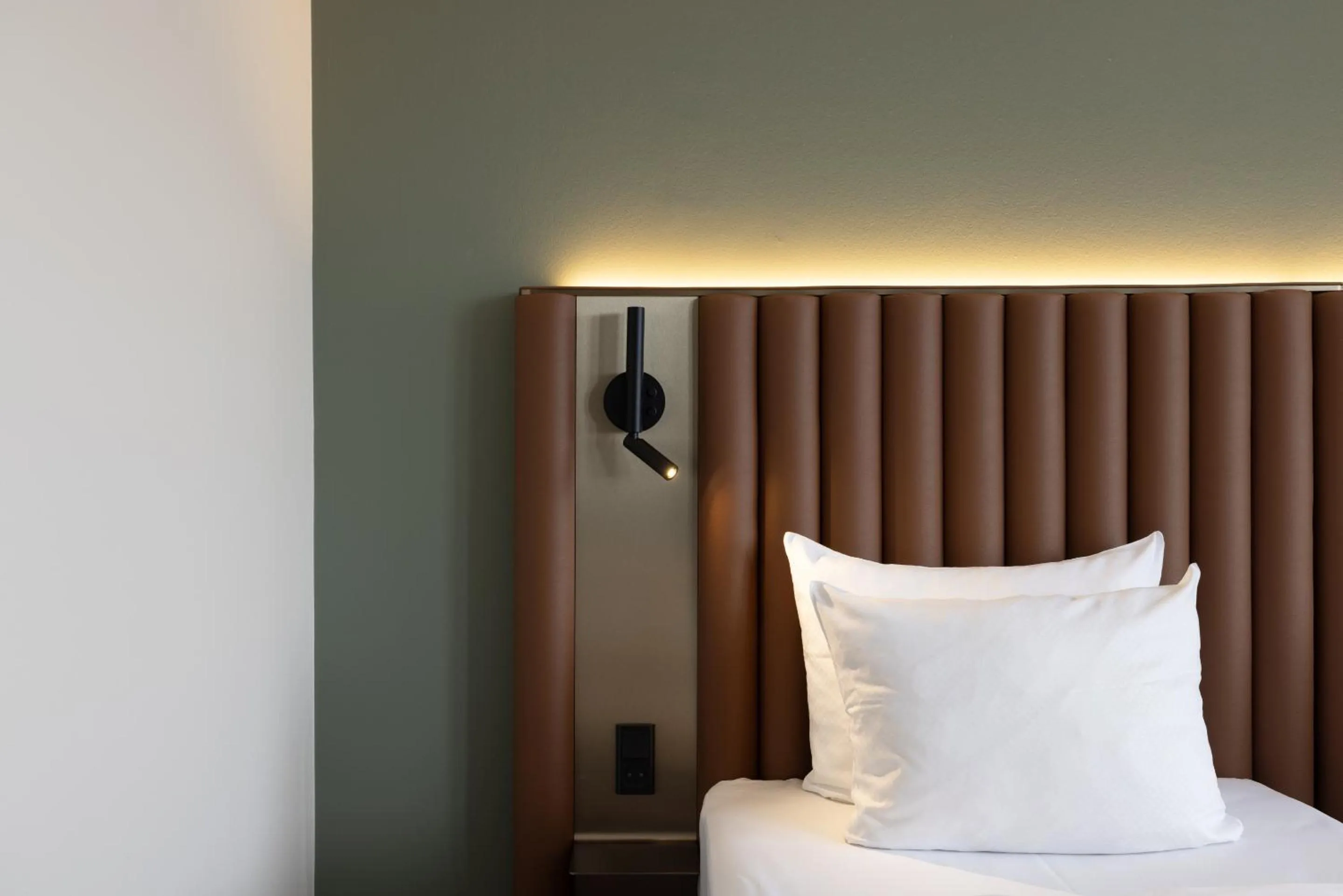 Standard Single Room in Imperial Hotel