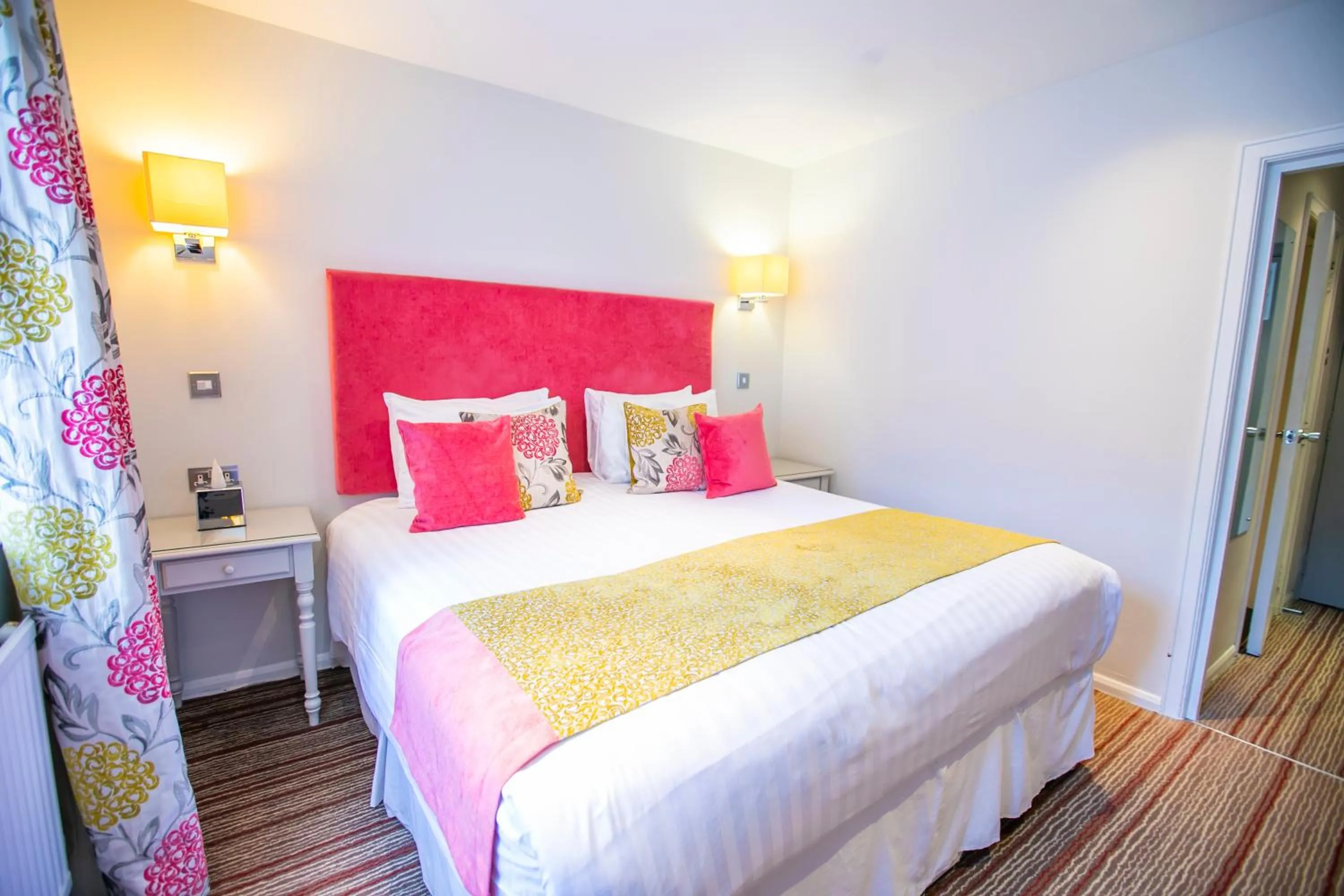 Deluxe Double Room in The Casa Hotel and Marco Pierre White Restaurant - Camberley West