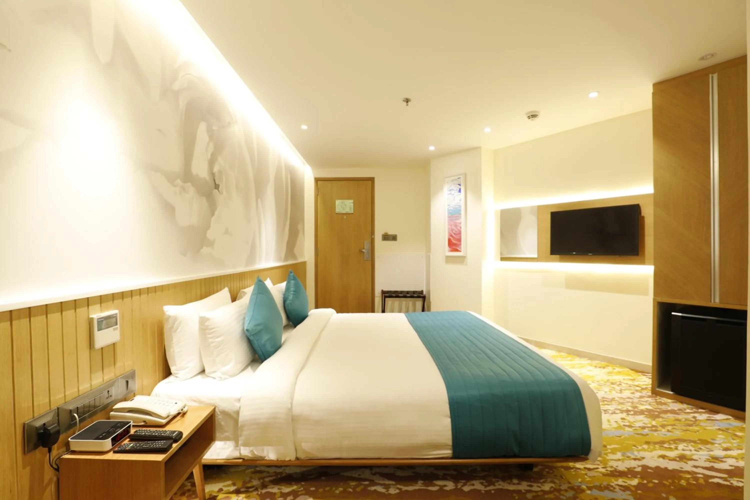 Premium Deluxe Room in Effotel by Sayaji Vadodara