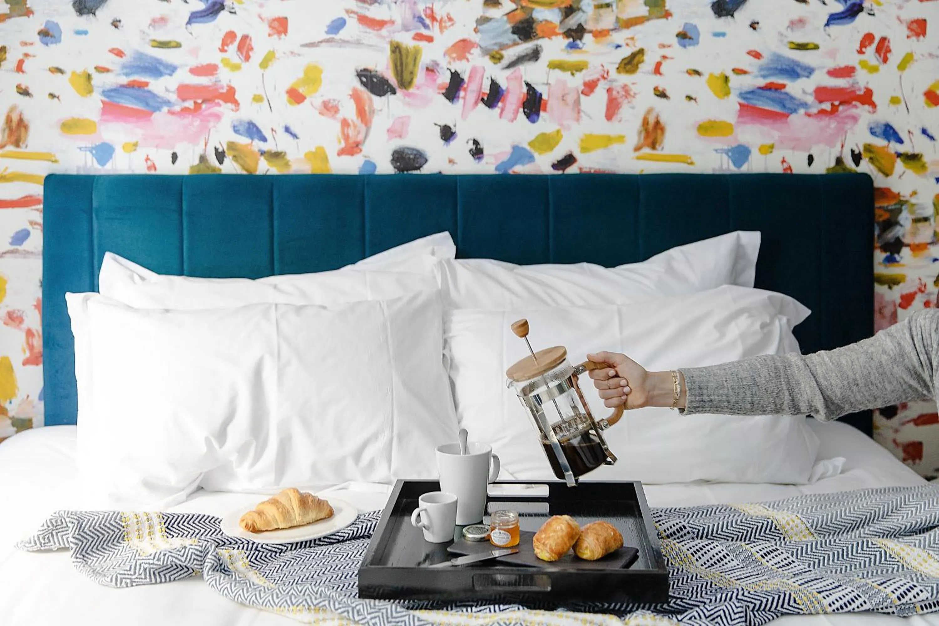 Classic Twin Room in The Lodge Hotel - Putney