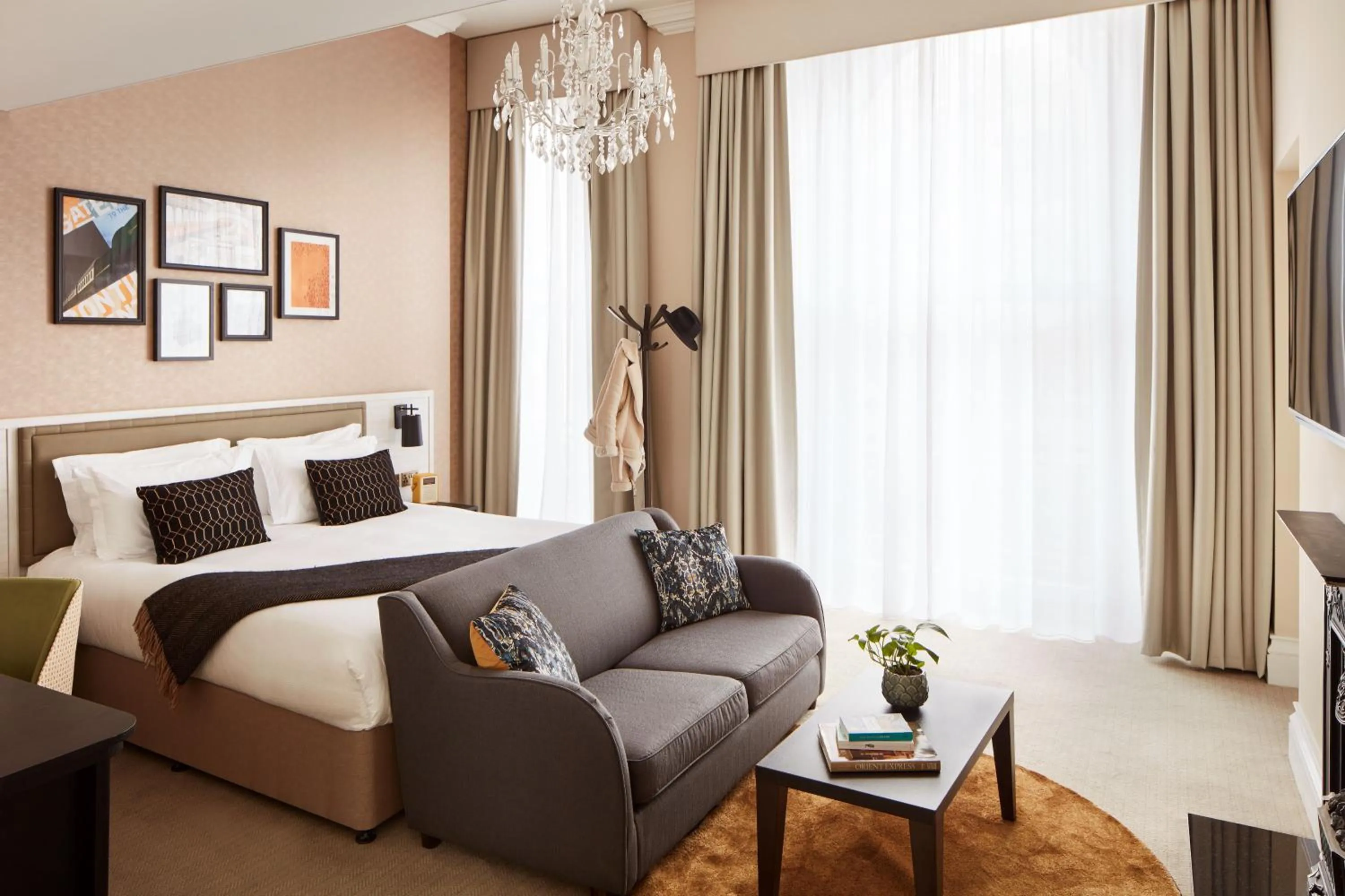 Signature Suite in The Clermont London, Victoria