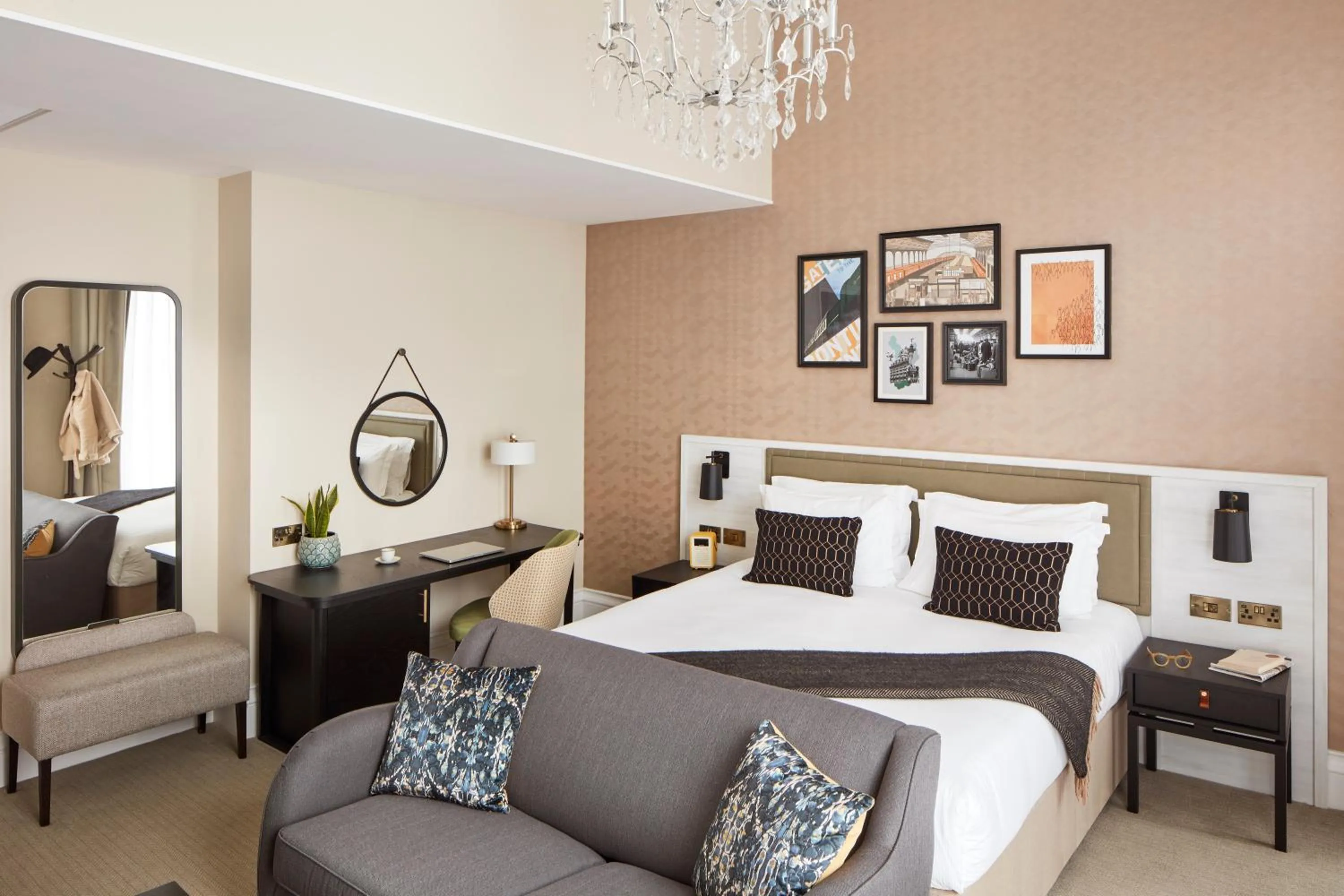 Studio in The Clermont London, Victoria