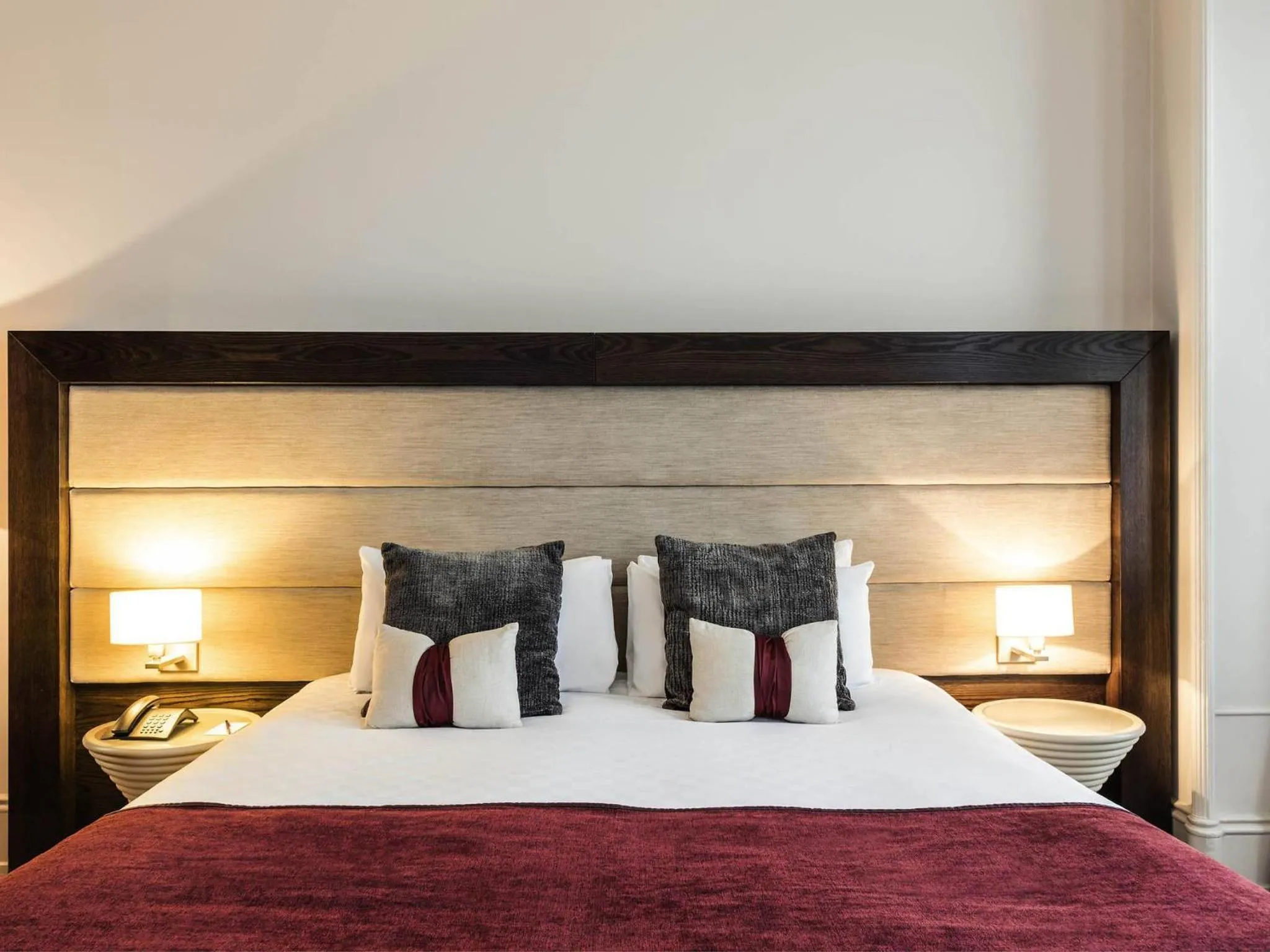 Deluxe Double Room in Mercure Aberdeen Caledonian Hotel